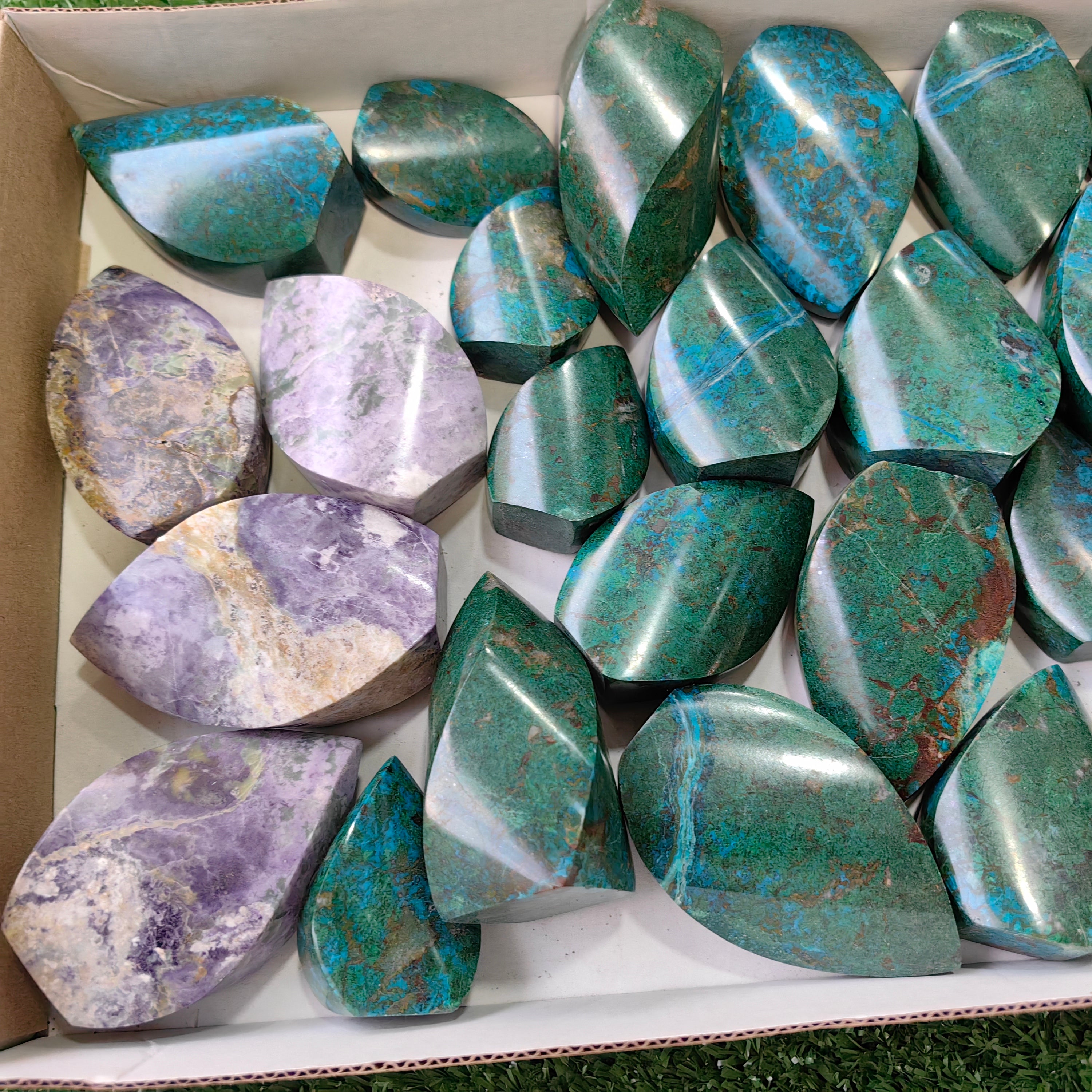 24 pc bolivianite flames