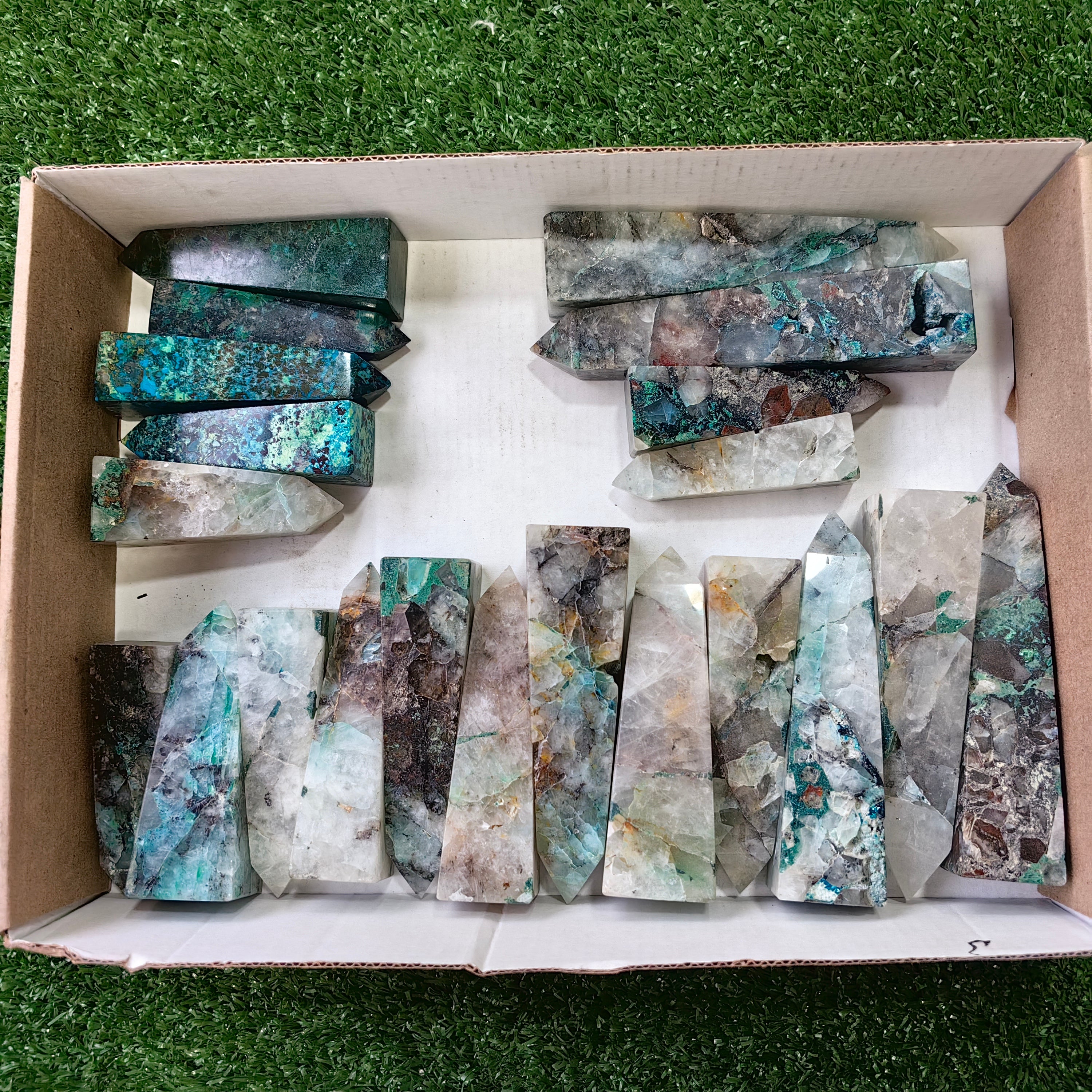 22 pc chrysocolla & chrysocolla quartz towers
