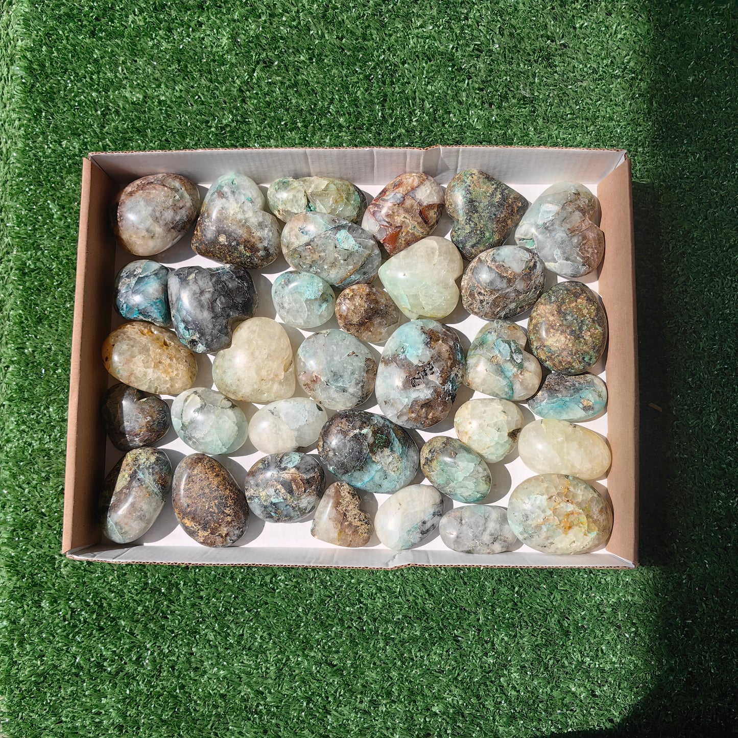 34 pc chrysocolla quartz palm & heart