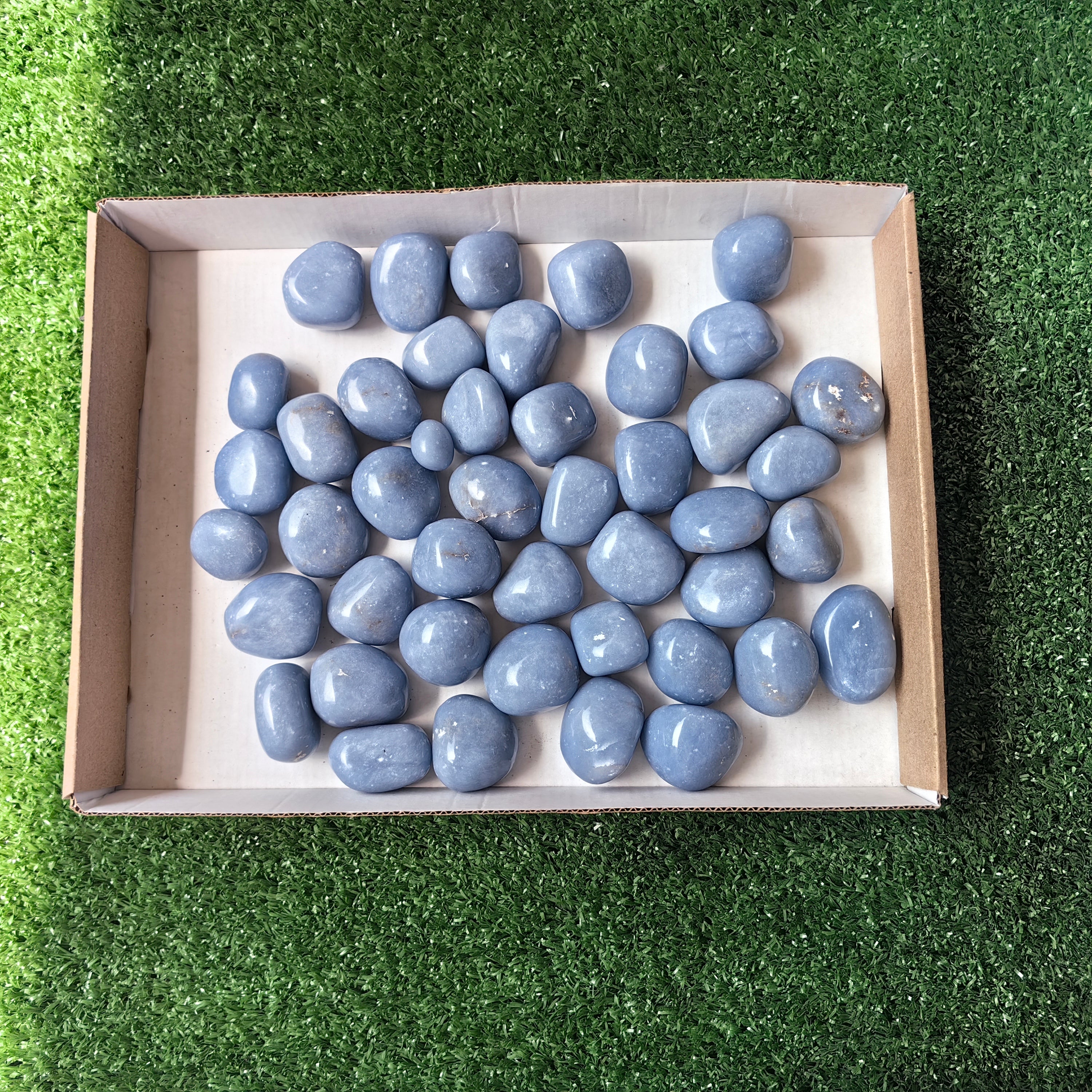 2 kg tumbled angelite