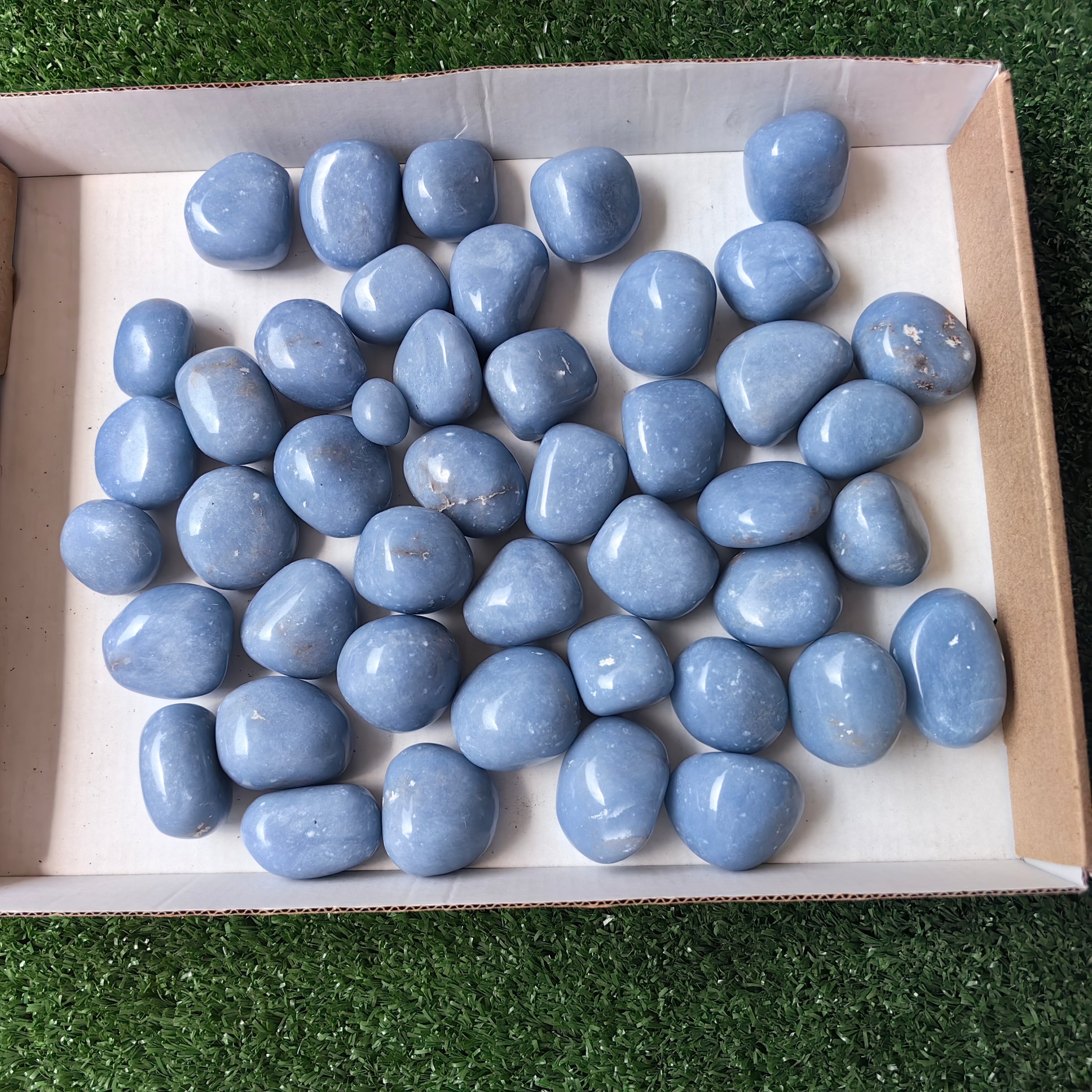 2 kg tumbled angelite