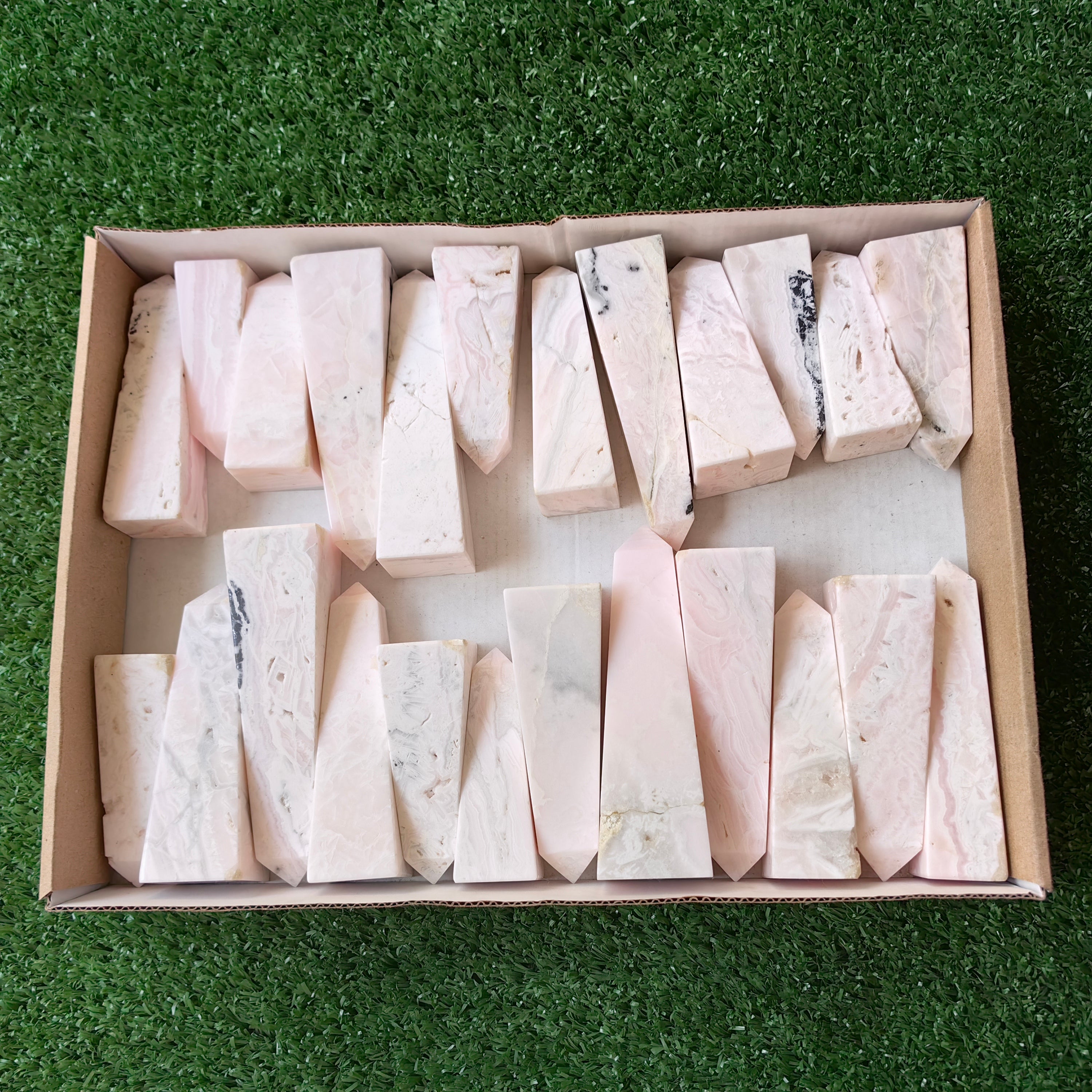 24 pc mangano calcite towers