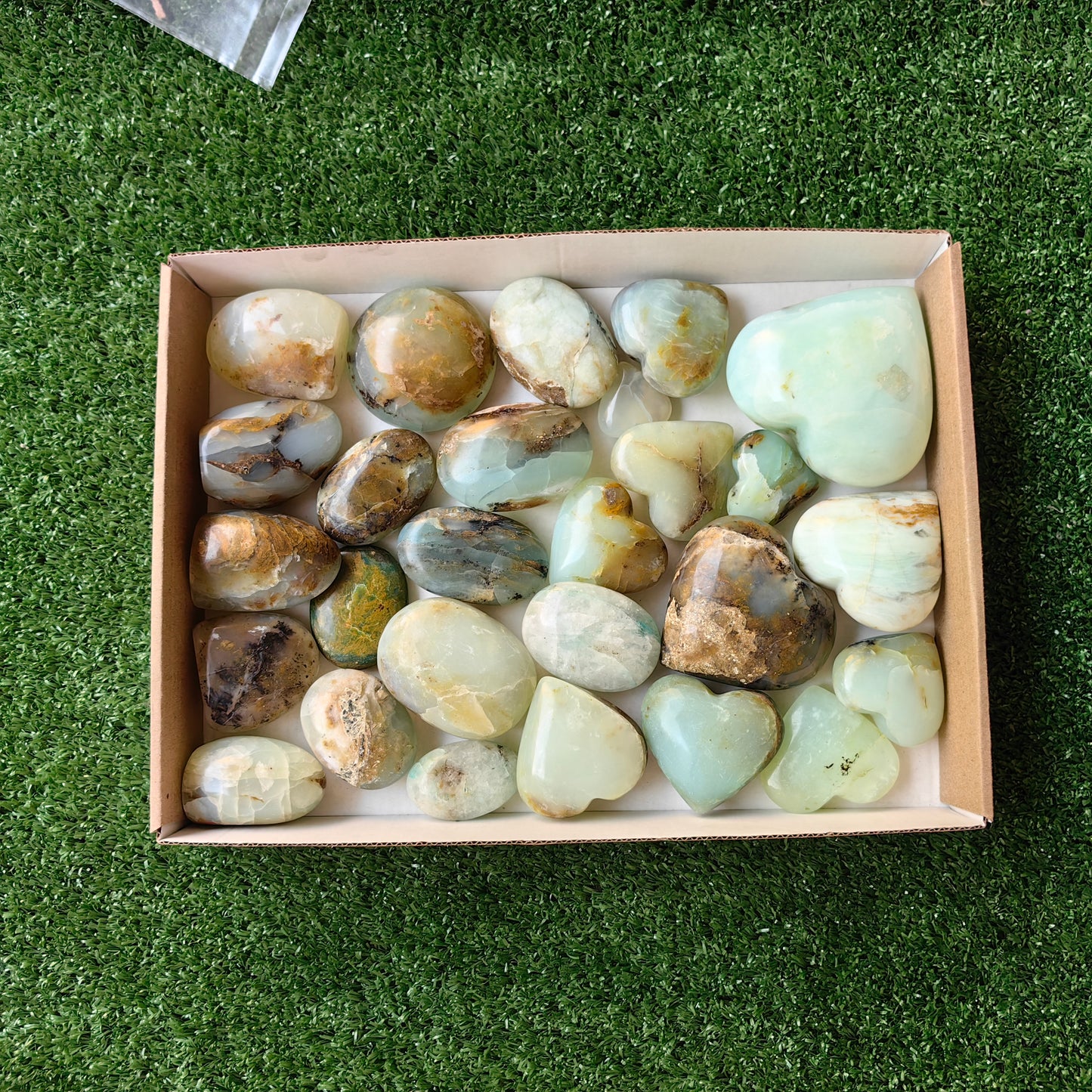 28 pc blue opal mixted palms and hearts