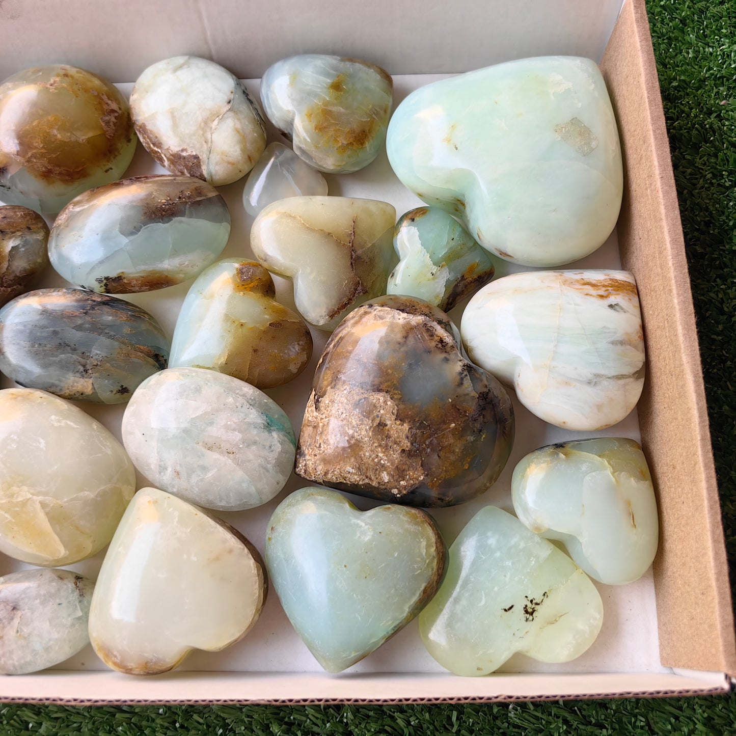 28 pc blue opal mixted palms and hearts