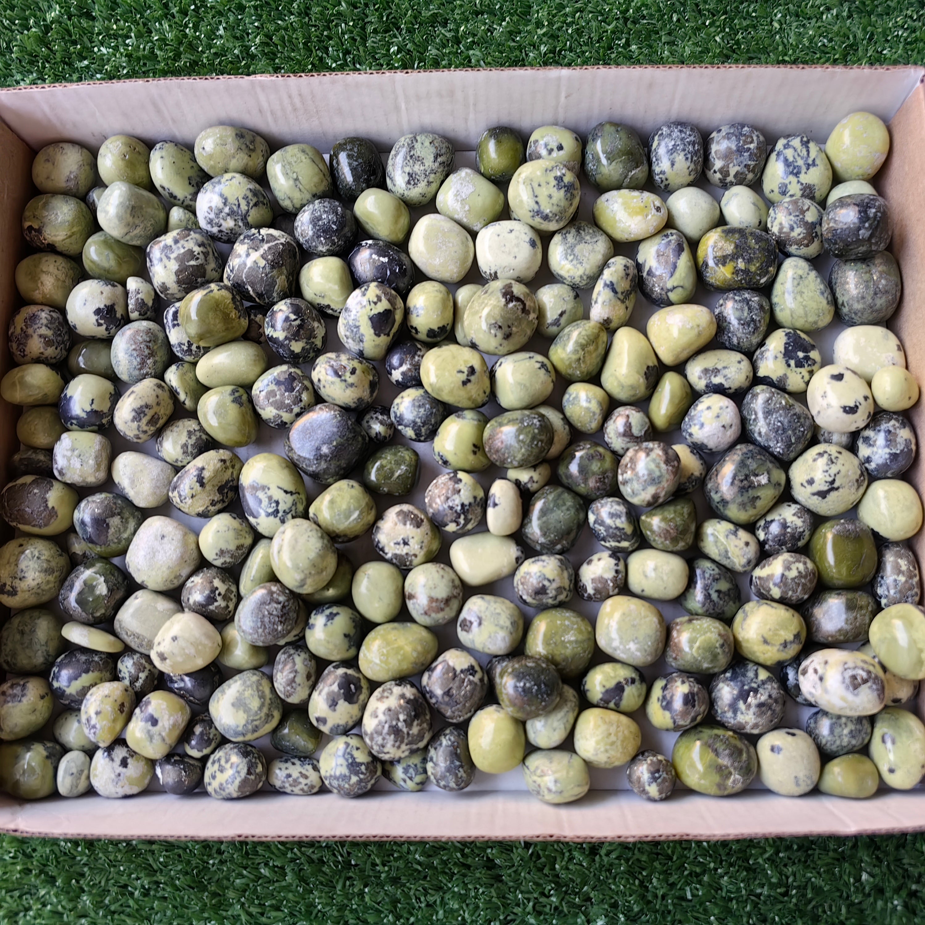 2 kg tumbled green serpentine