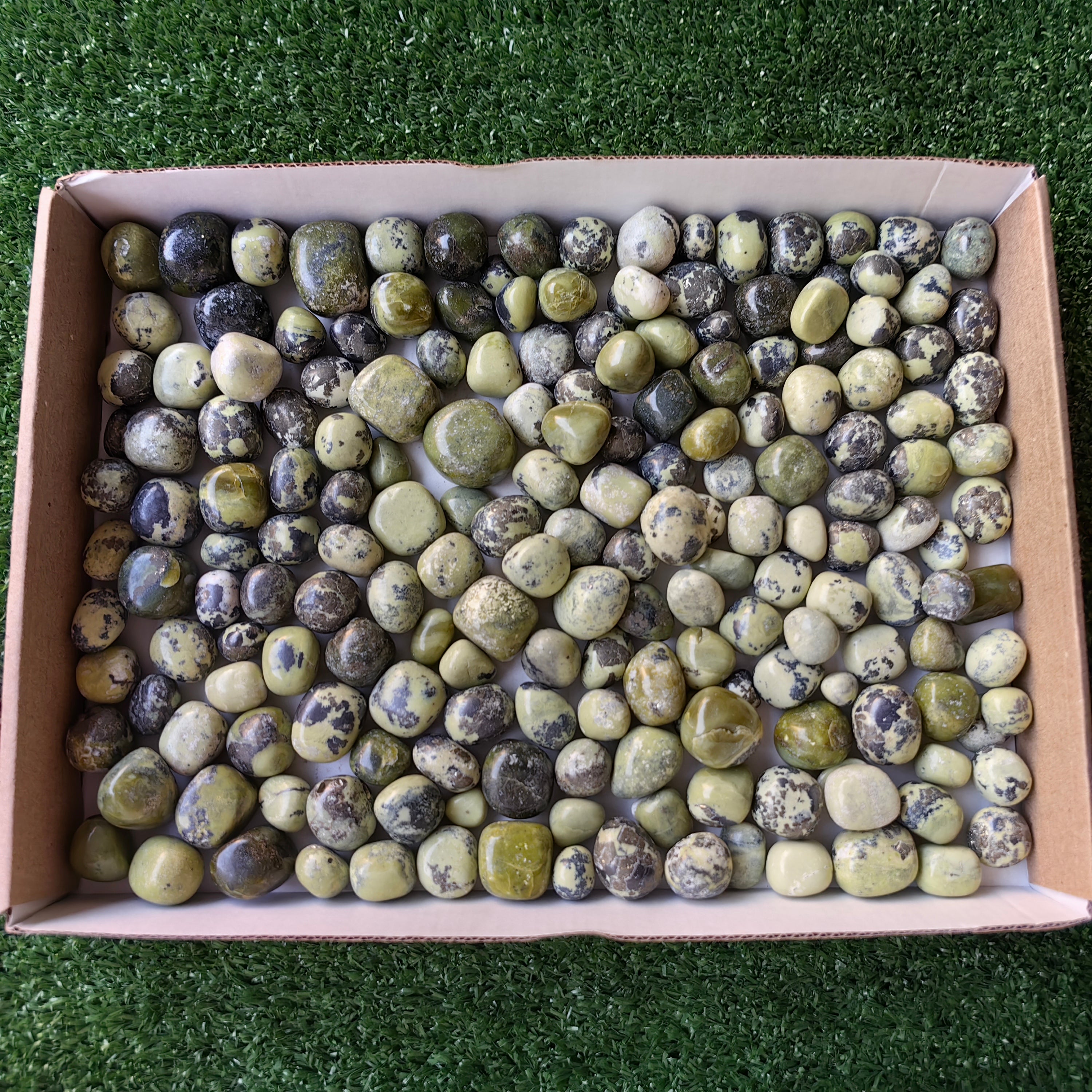 2 kg tumbled green serpentine