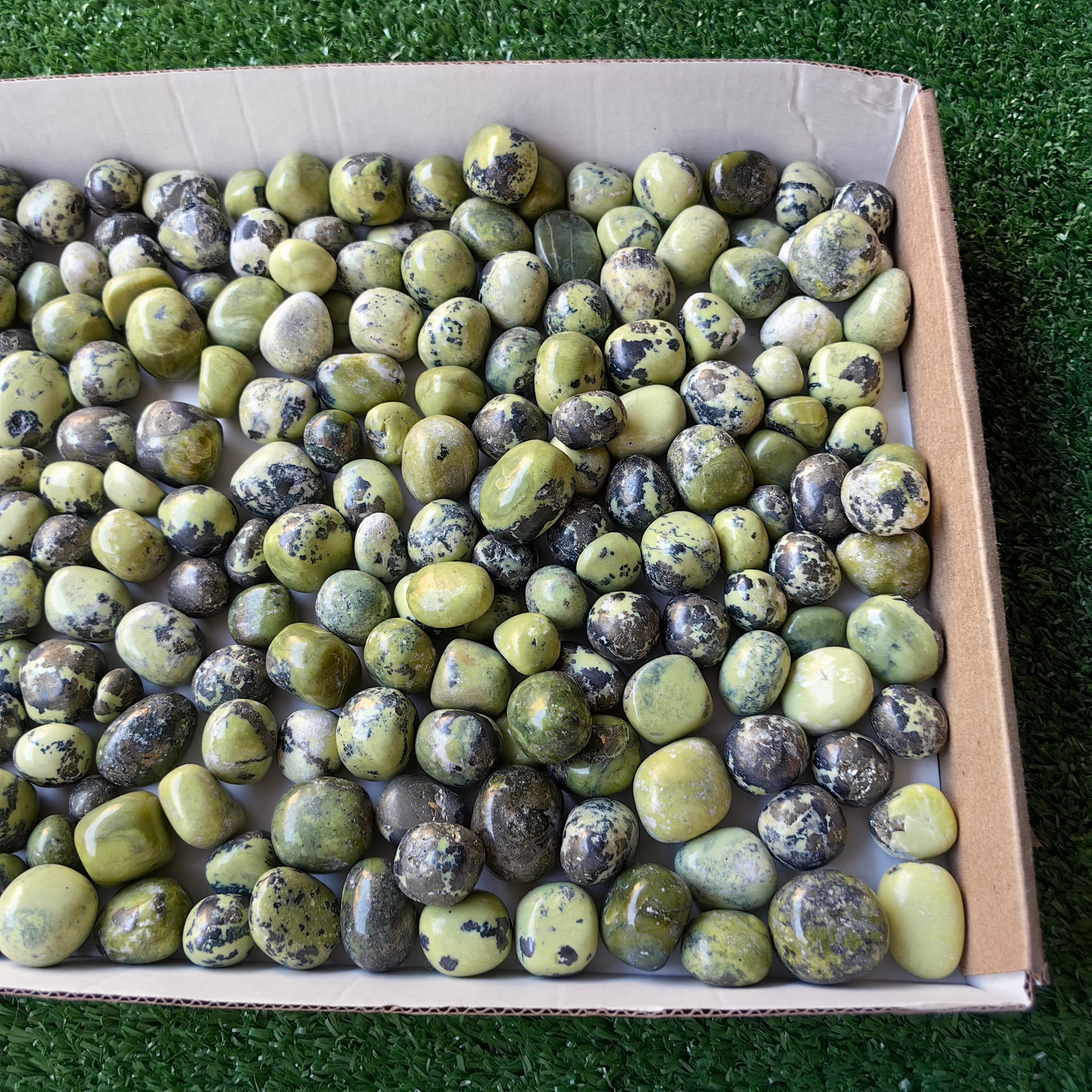 2 kg tumbled green serpentine