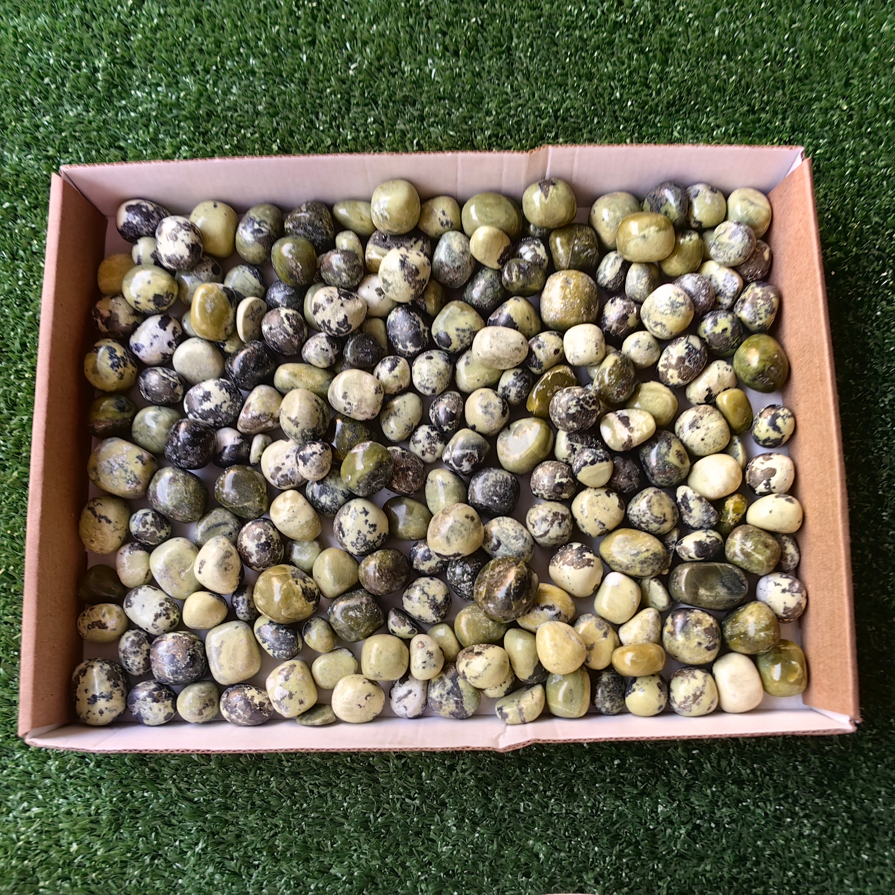 2 kg tumbled green serpentine