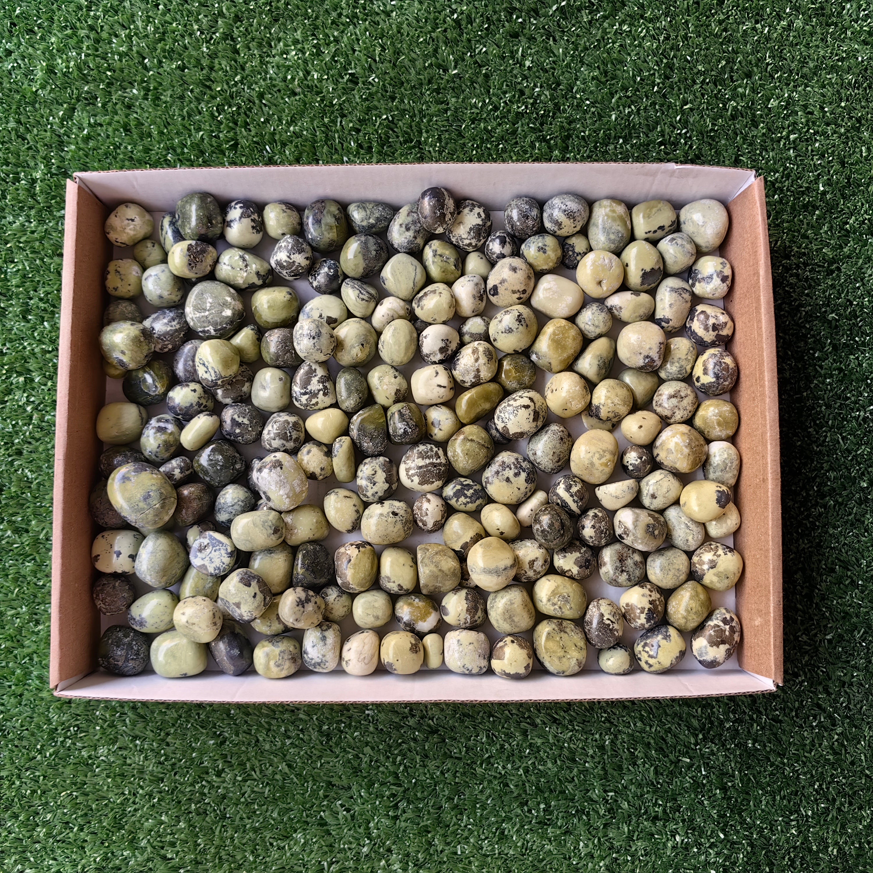 2 kg tumbled green serpentine