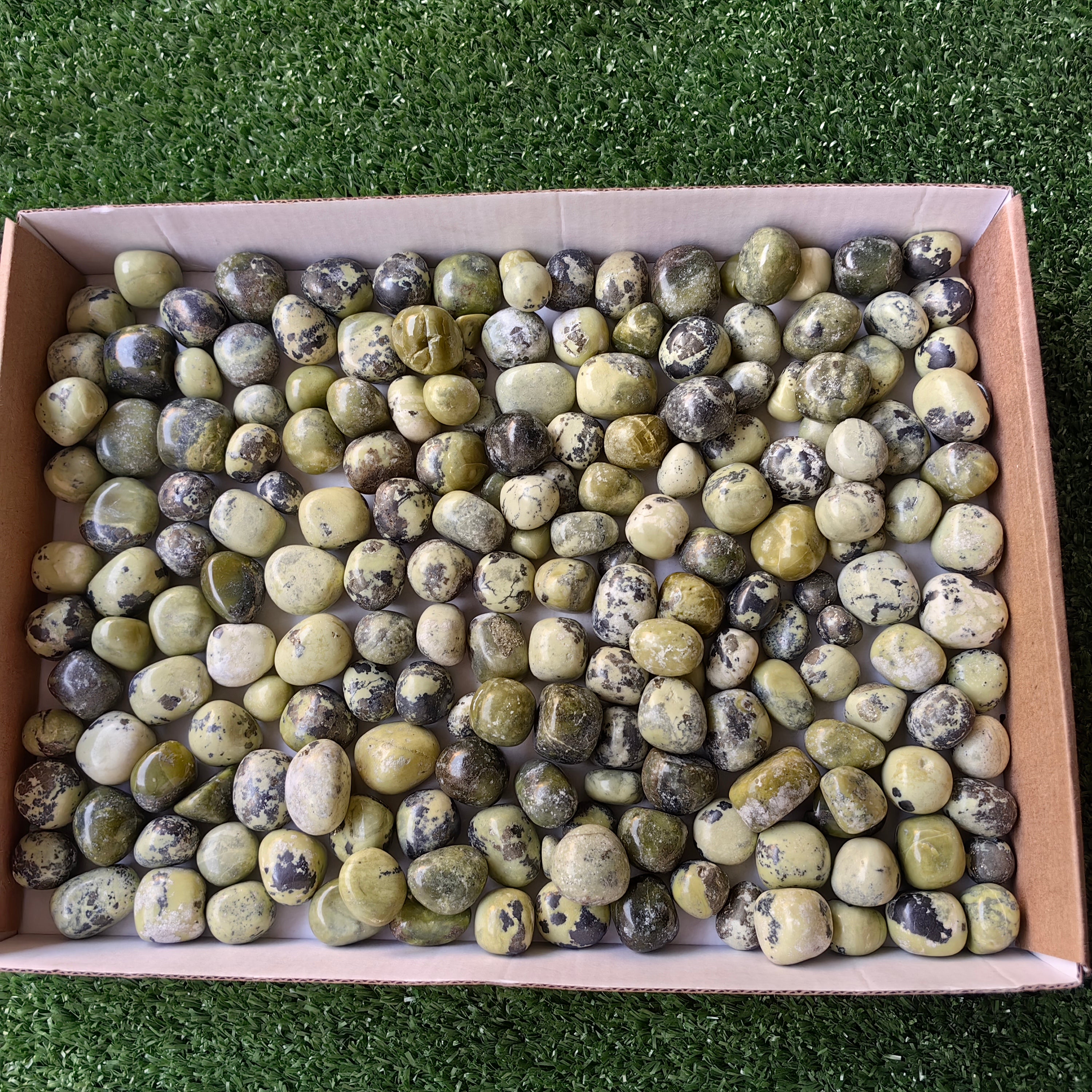2 kg tumbled green serpentine