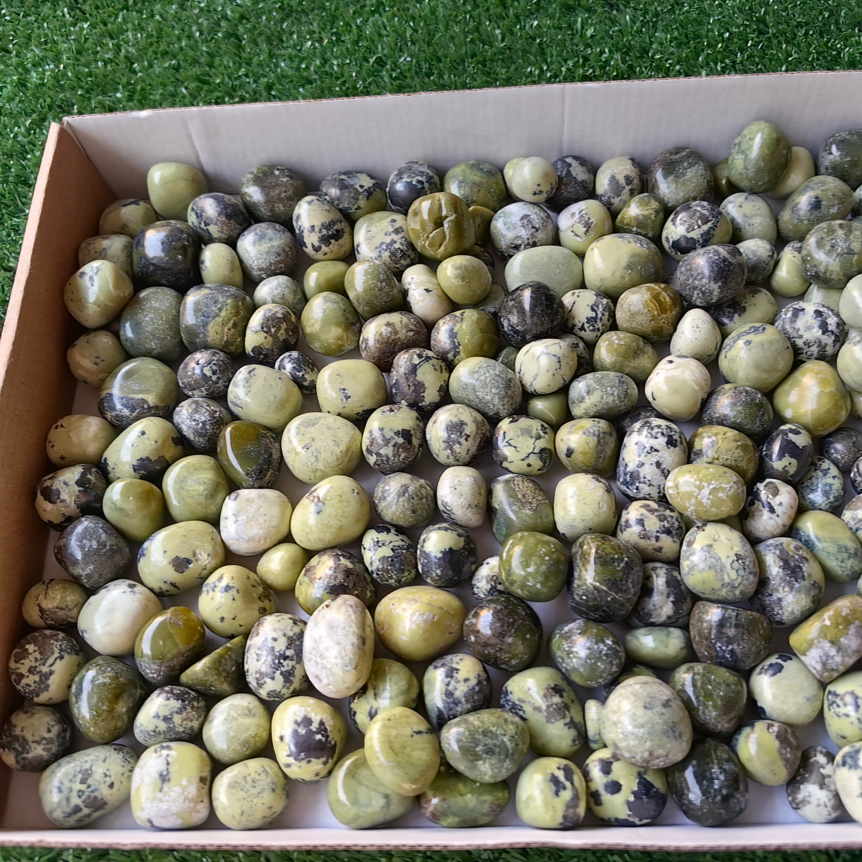 2 kg tumbled green serpentine