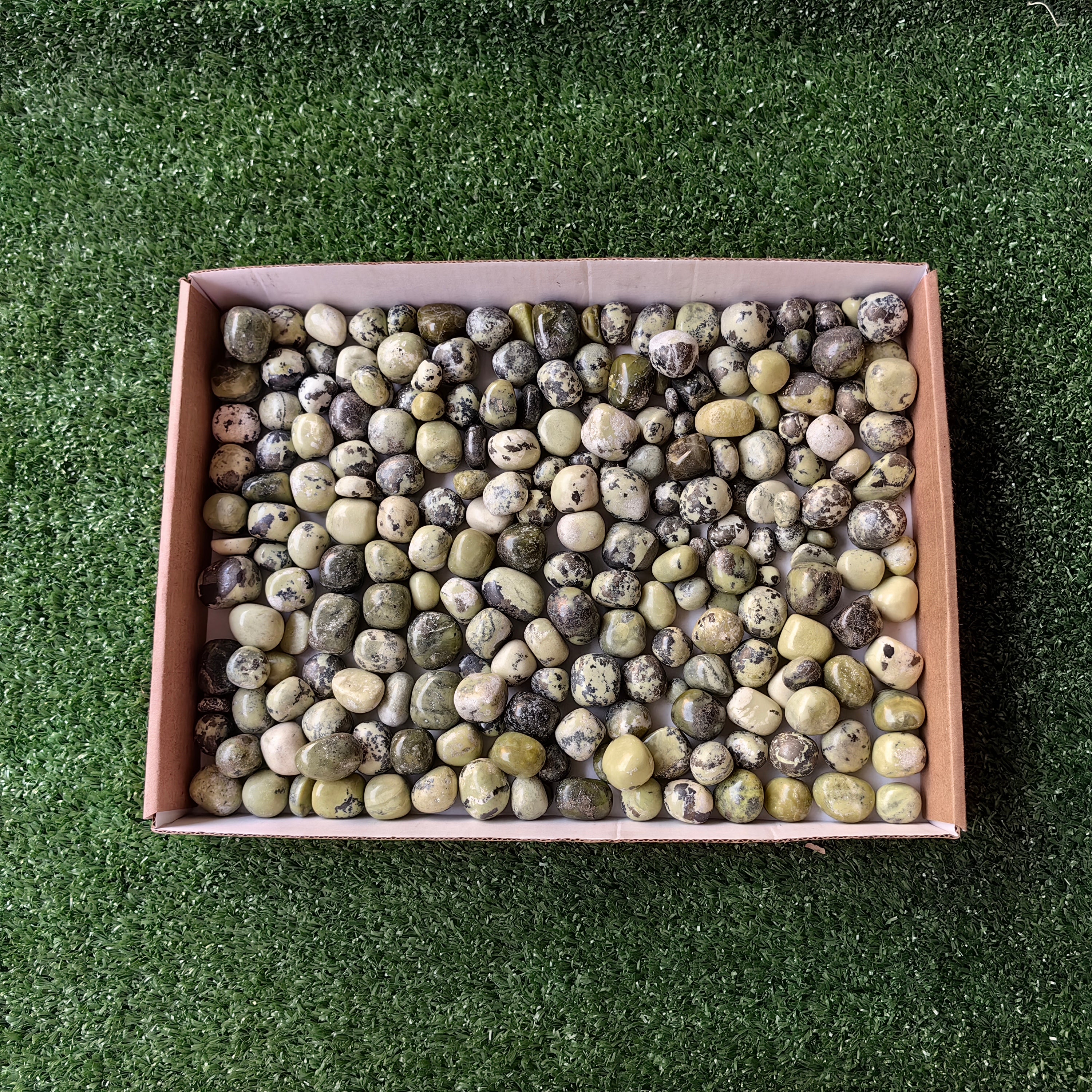 2 kg tumbled green serpentine