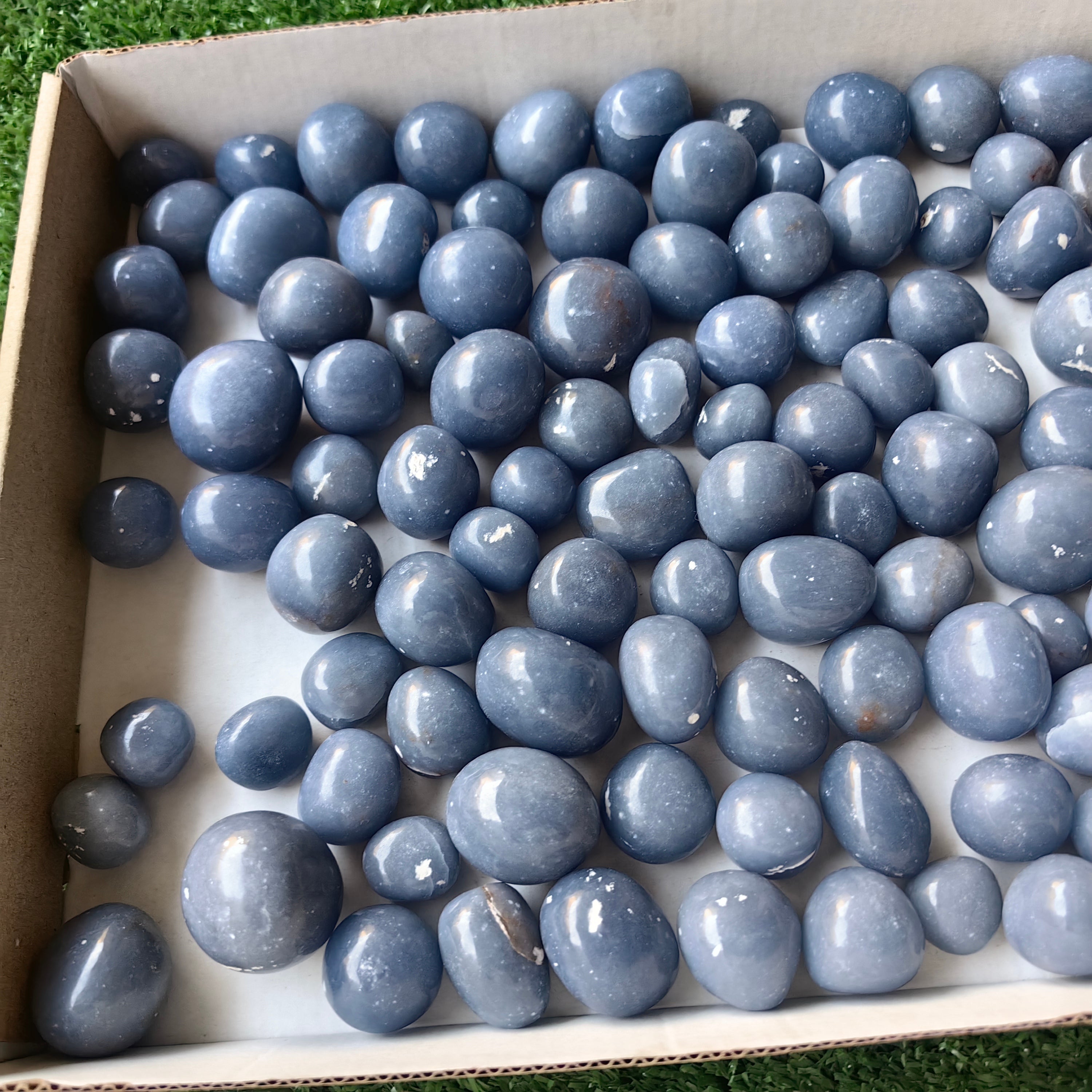 2 kg tumbled blue angelite