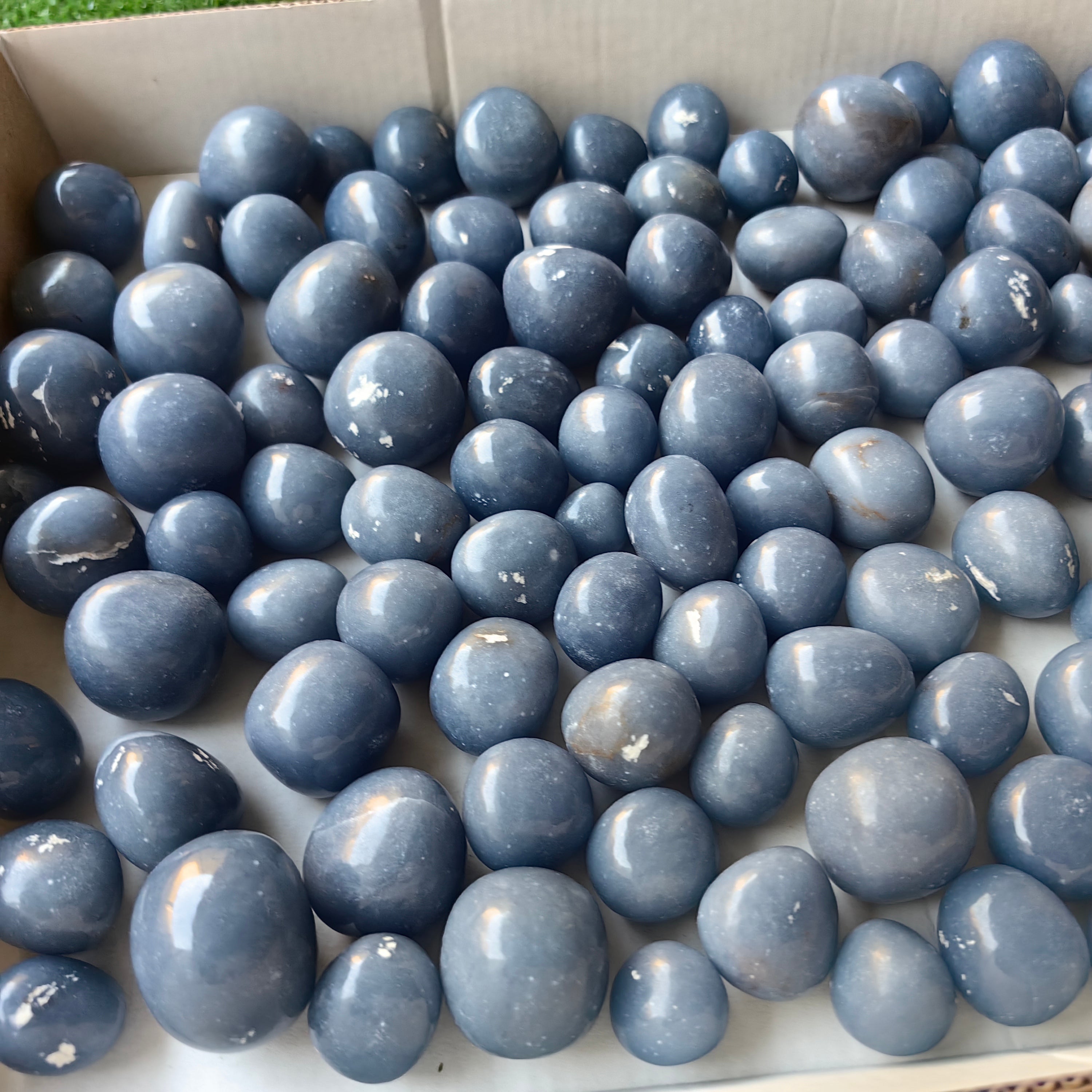 2 kg tumbled blue angelite