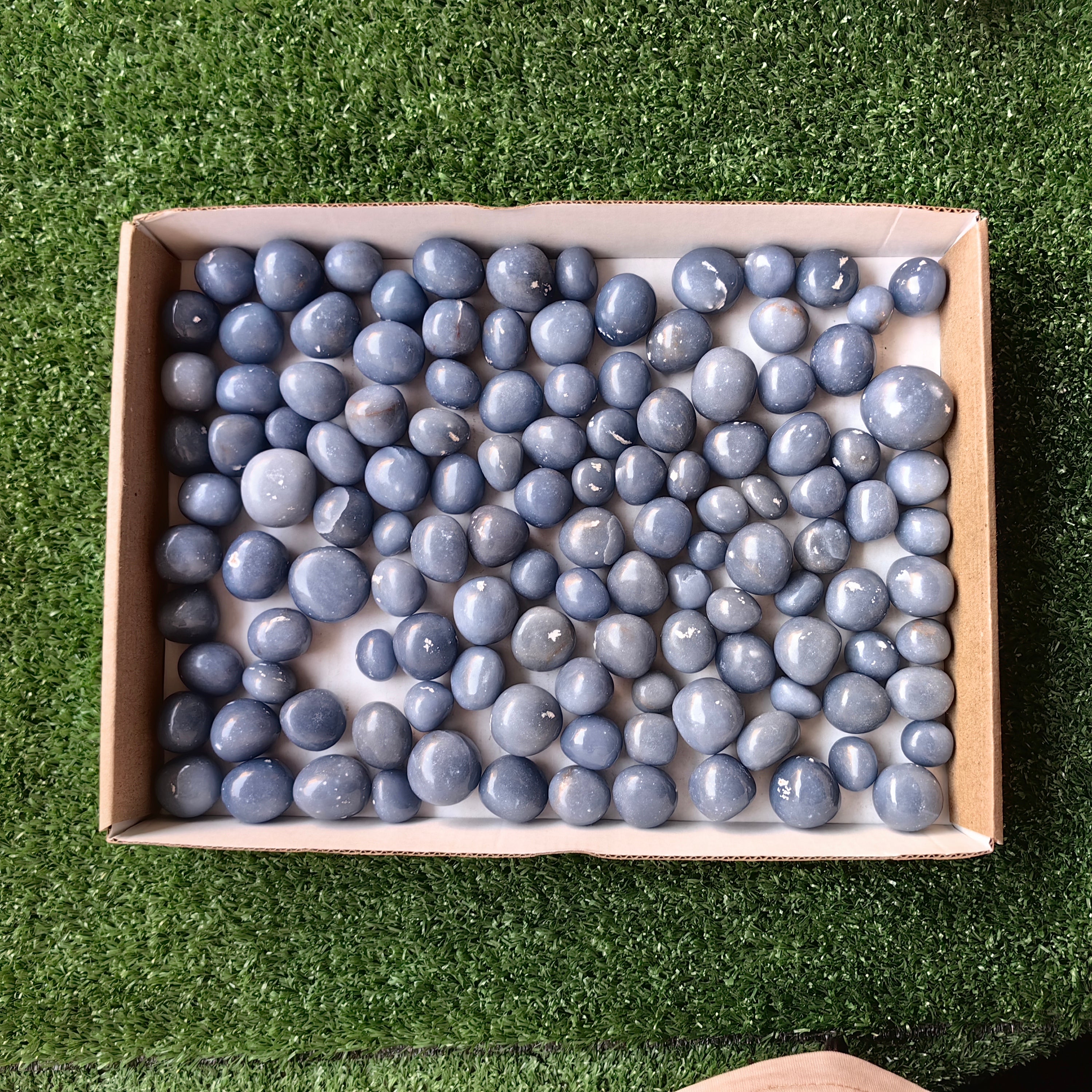 2 kg tumbled blue angelite