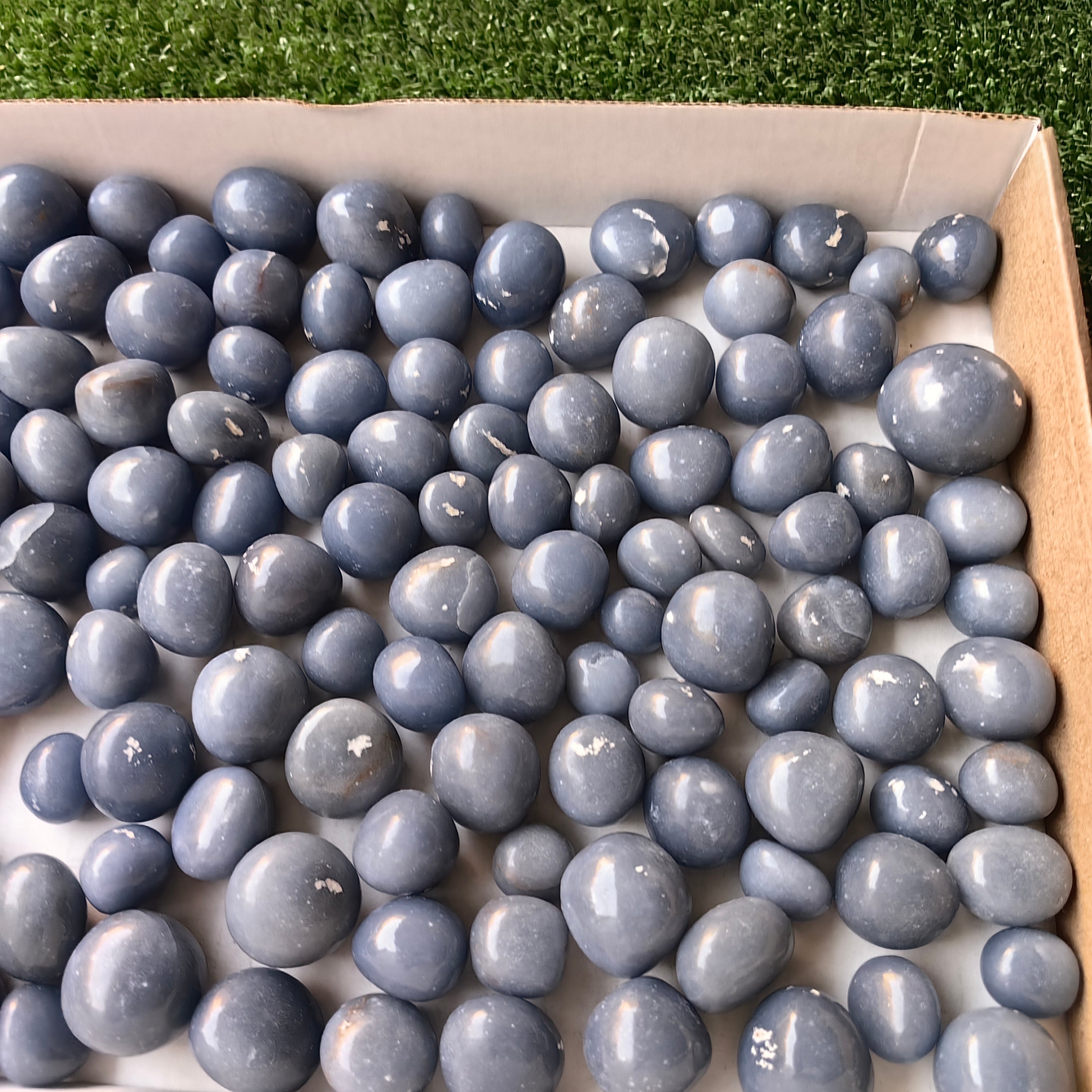 2 kg tumbled blue angelite