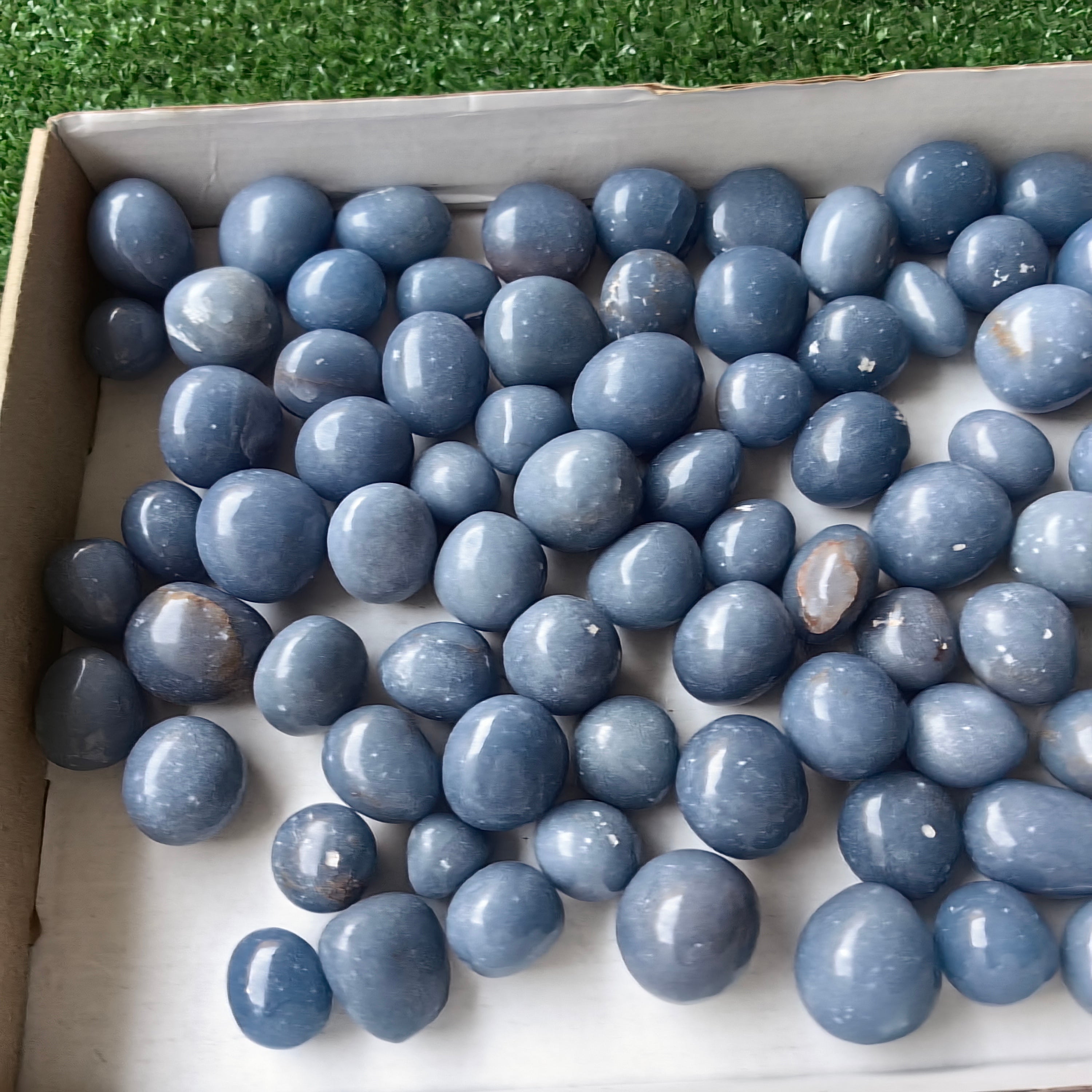 2 kg tumbled blue angelite