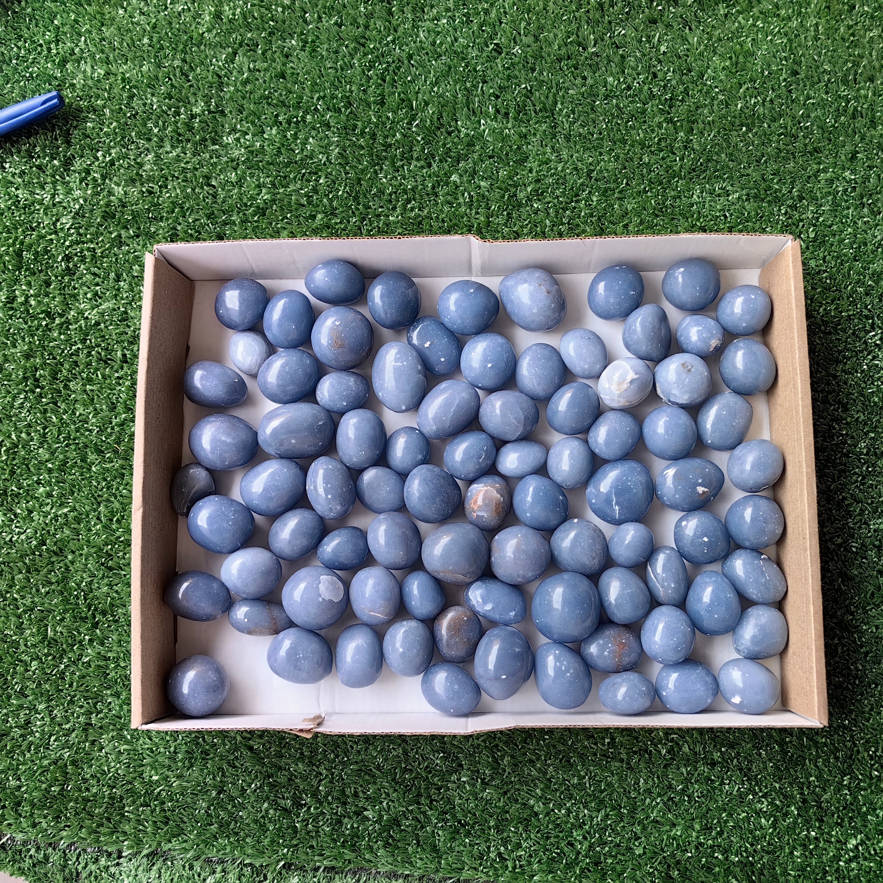 2 kg tumbled blue angelite