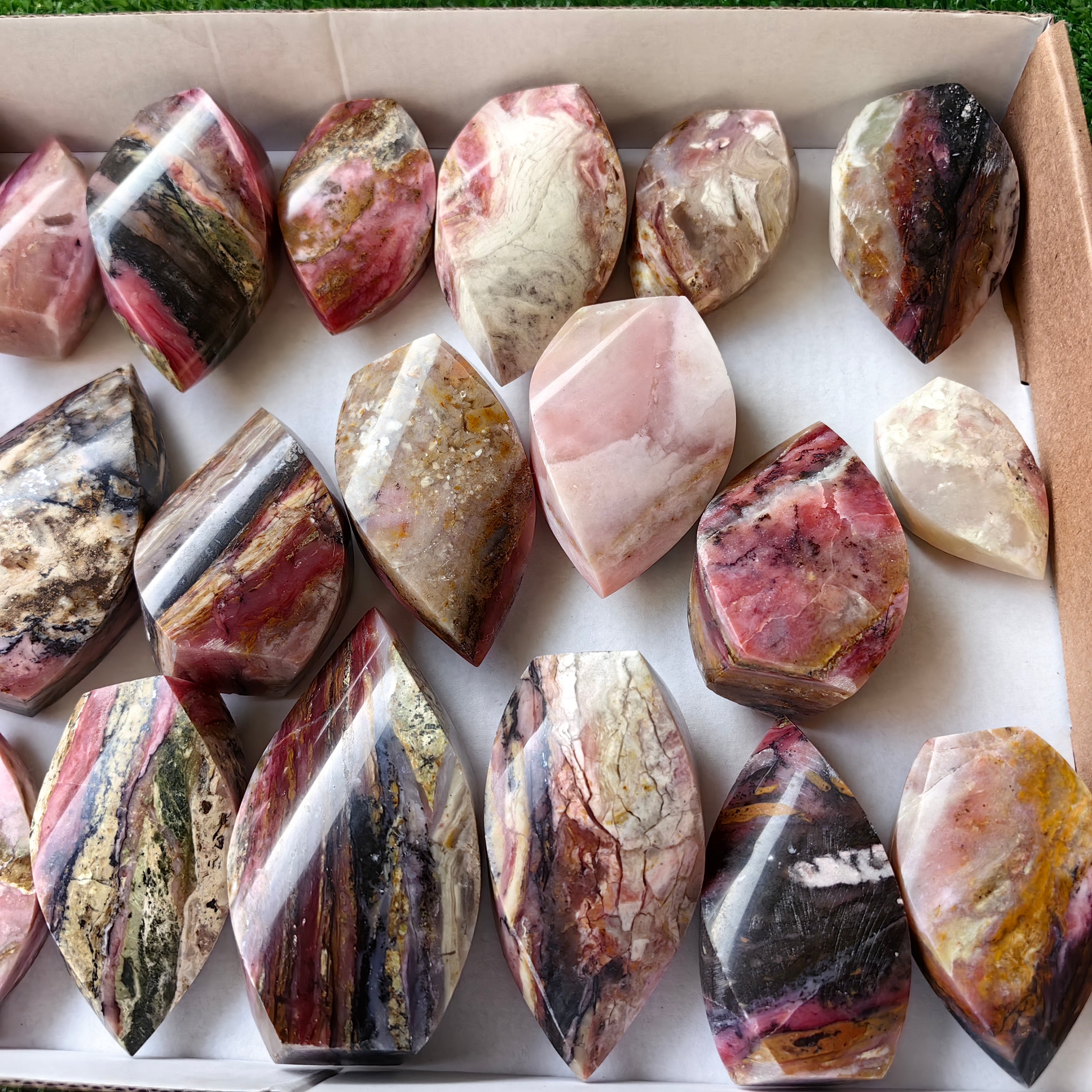 21 pc strawberry pink opal flames