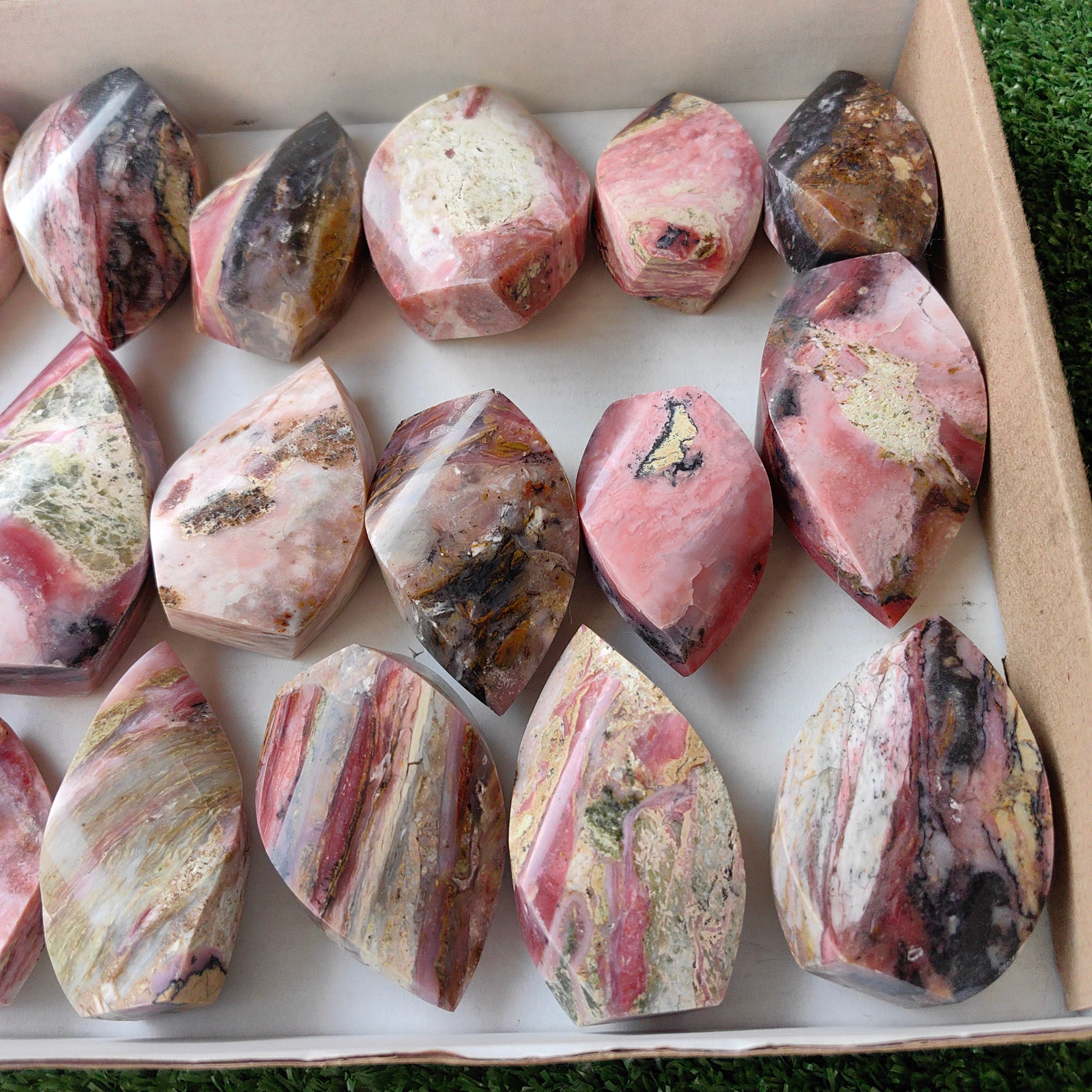 21 pc strawberry pink opal flames