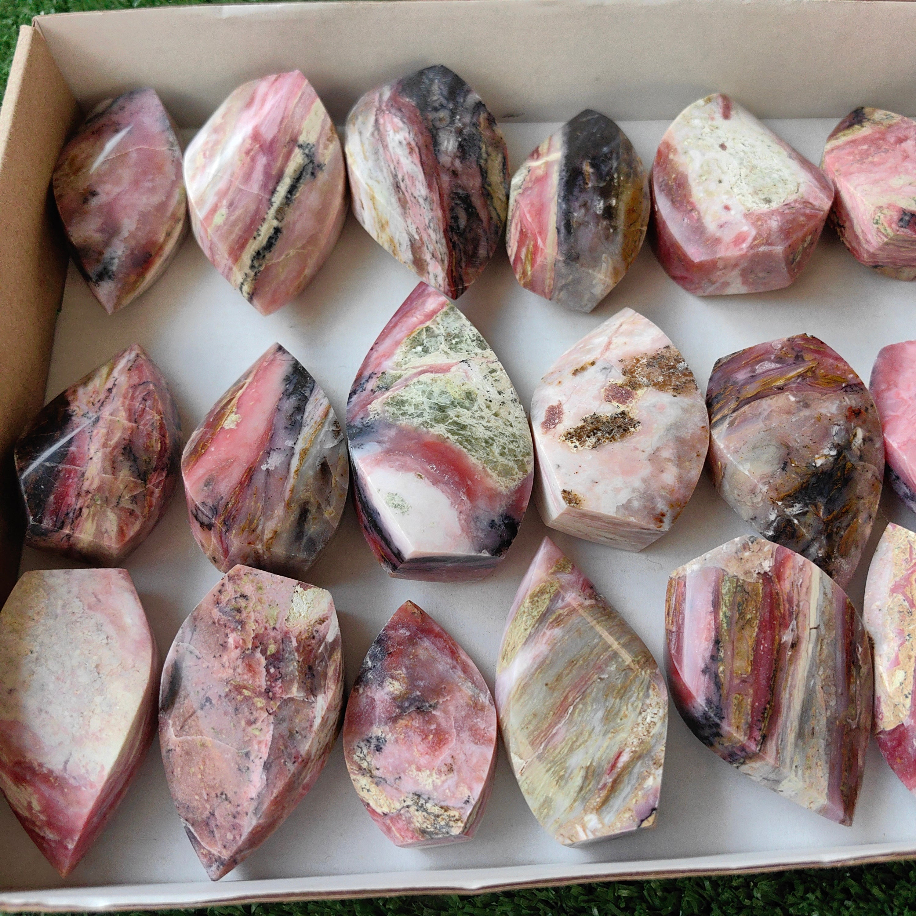 21 pc strawberry pink opal flames