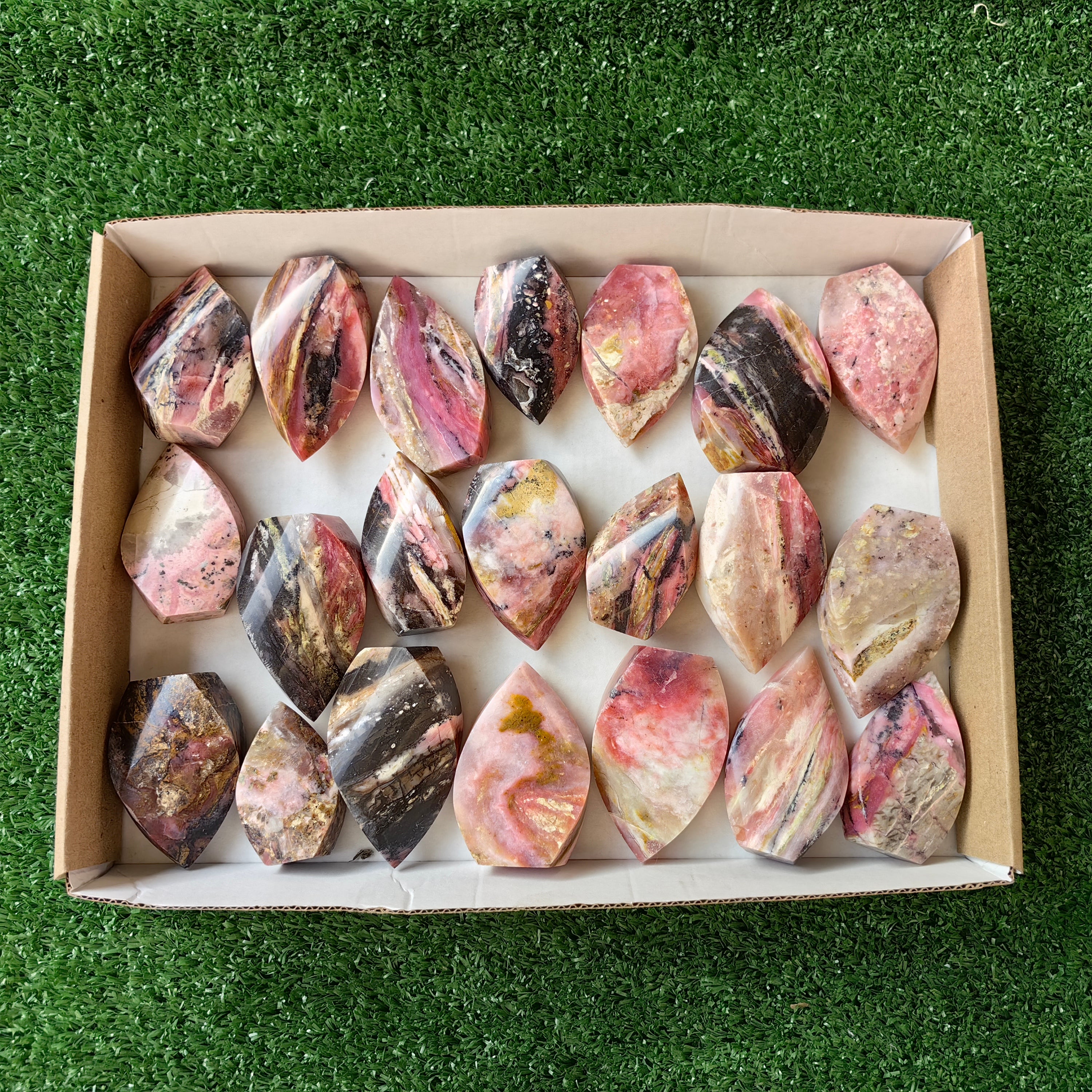 21 pc strawberry pink opal flames