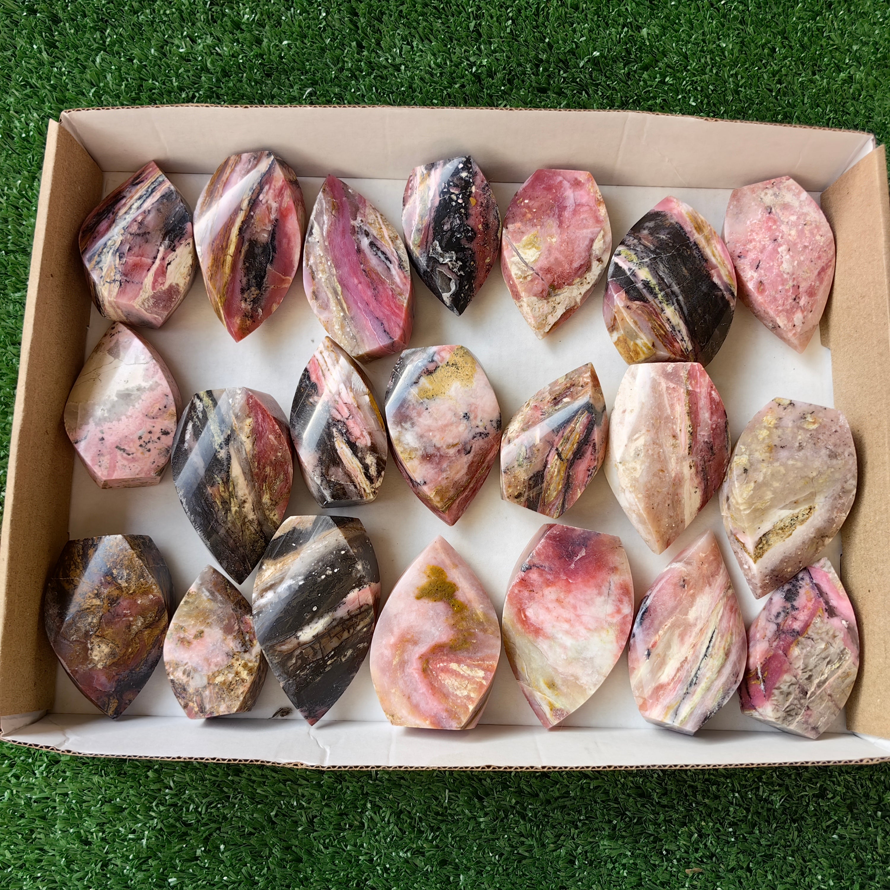 21 pc strawberry pink opal flames