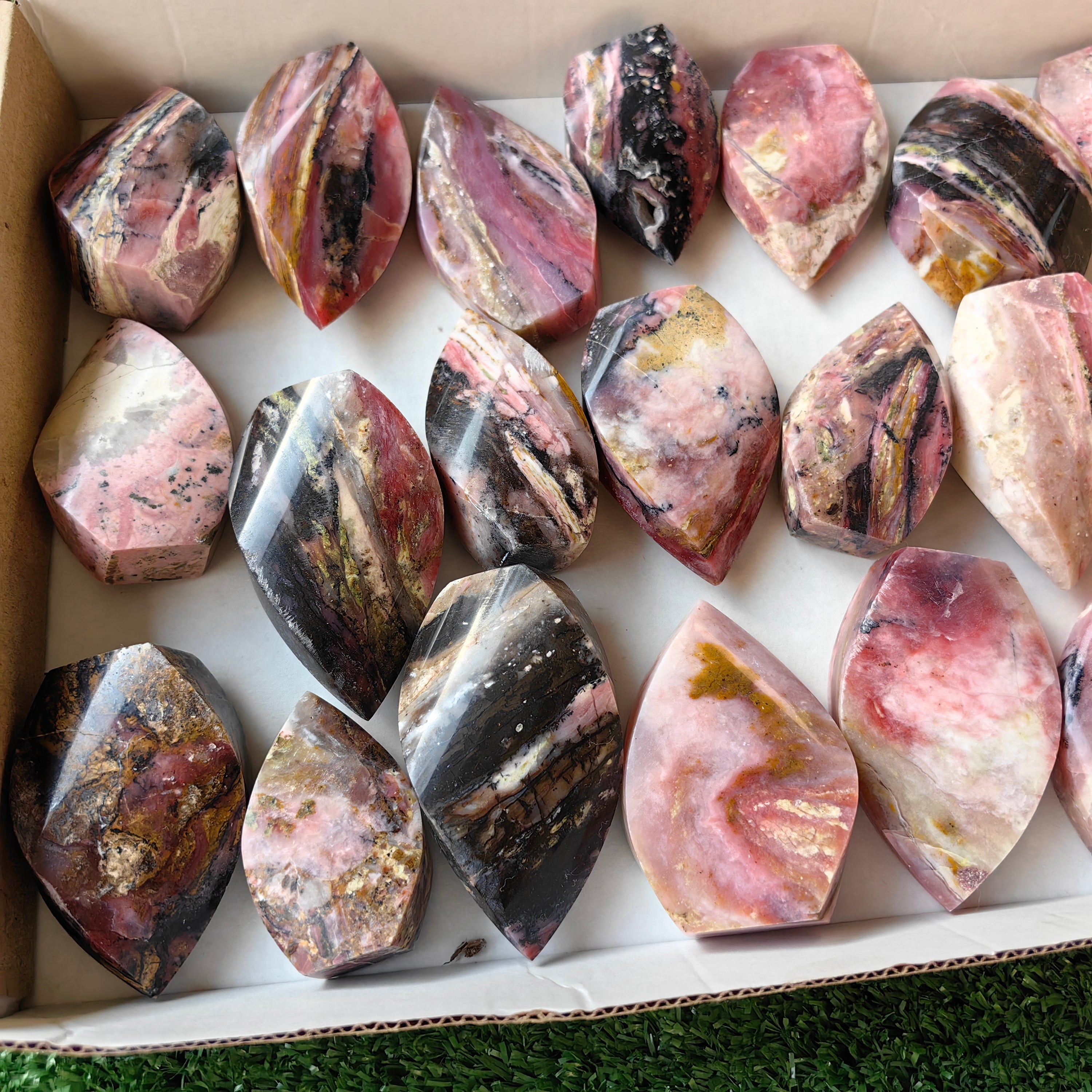 21 pc strawberry pink opal flames