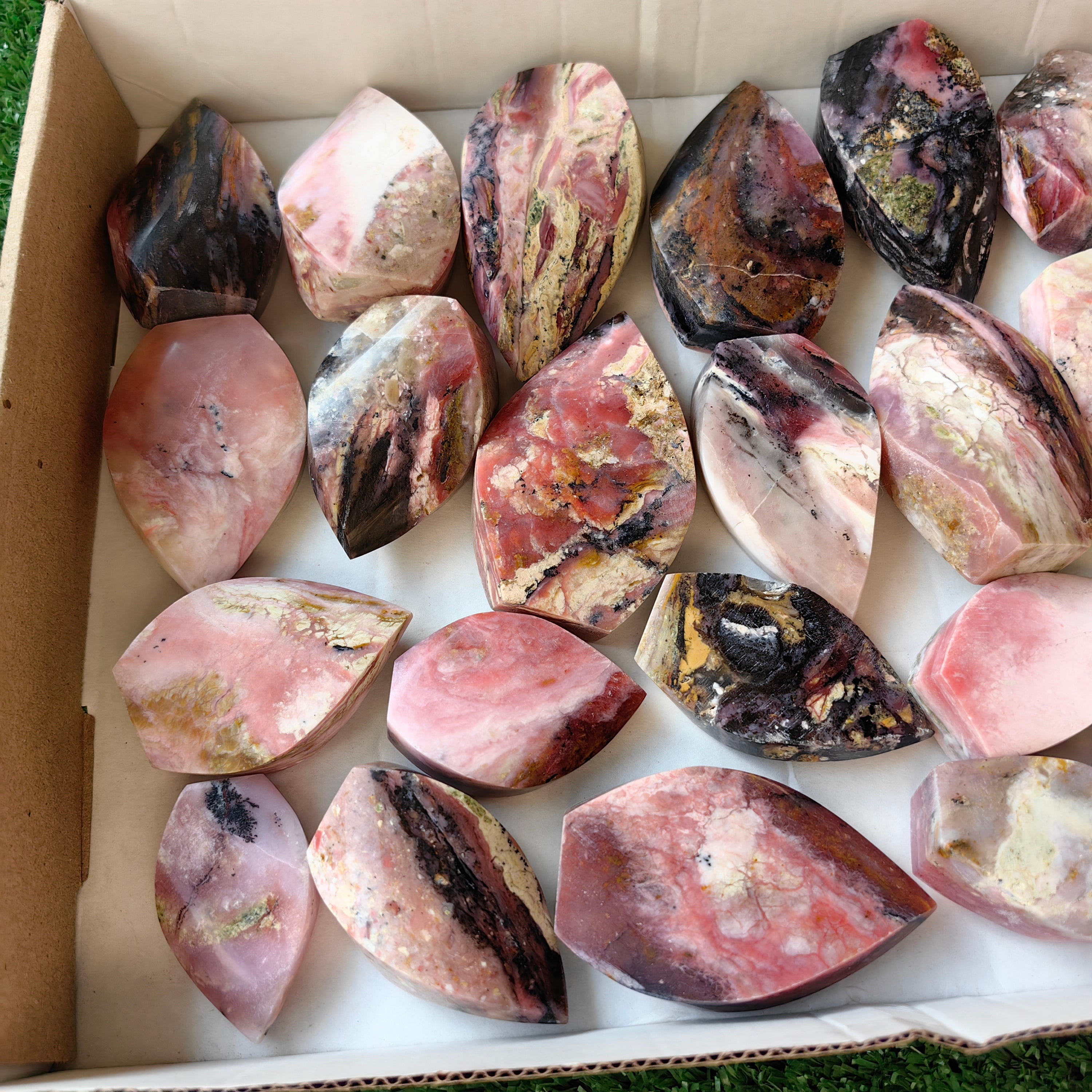 25 pc strawberry pink opal flames