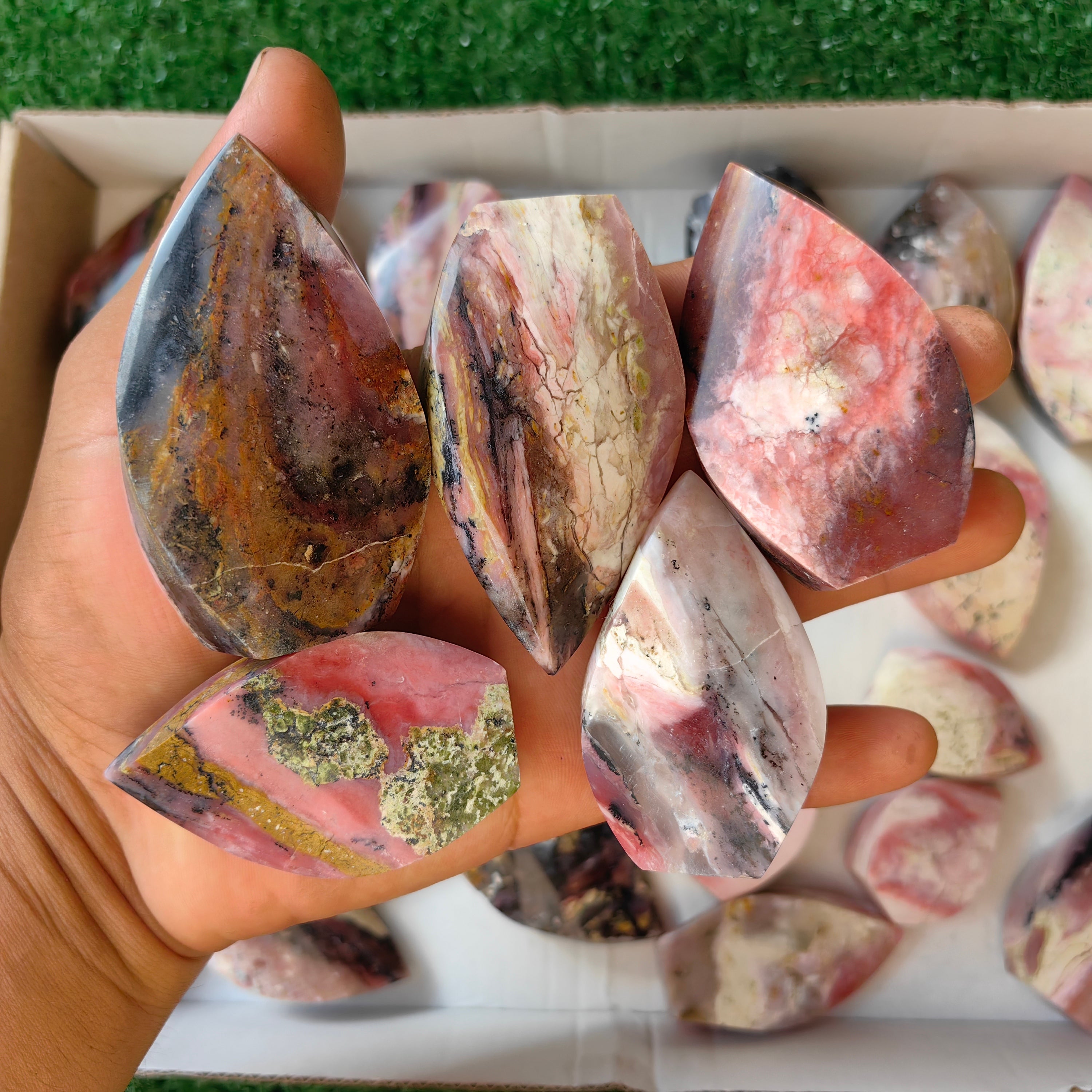 25 pc strawberry pink opal flames