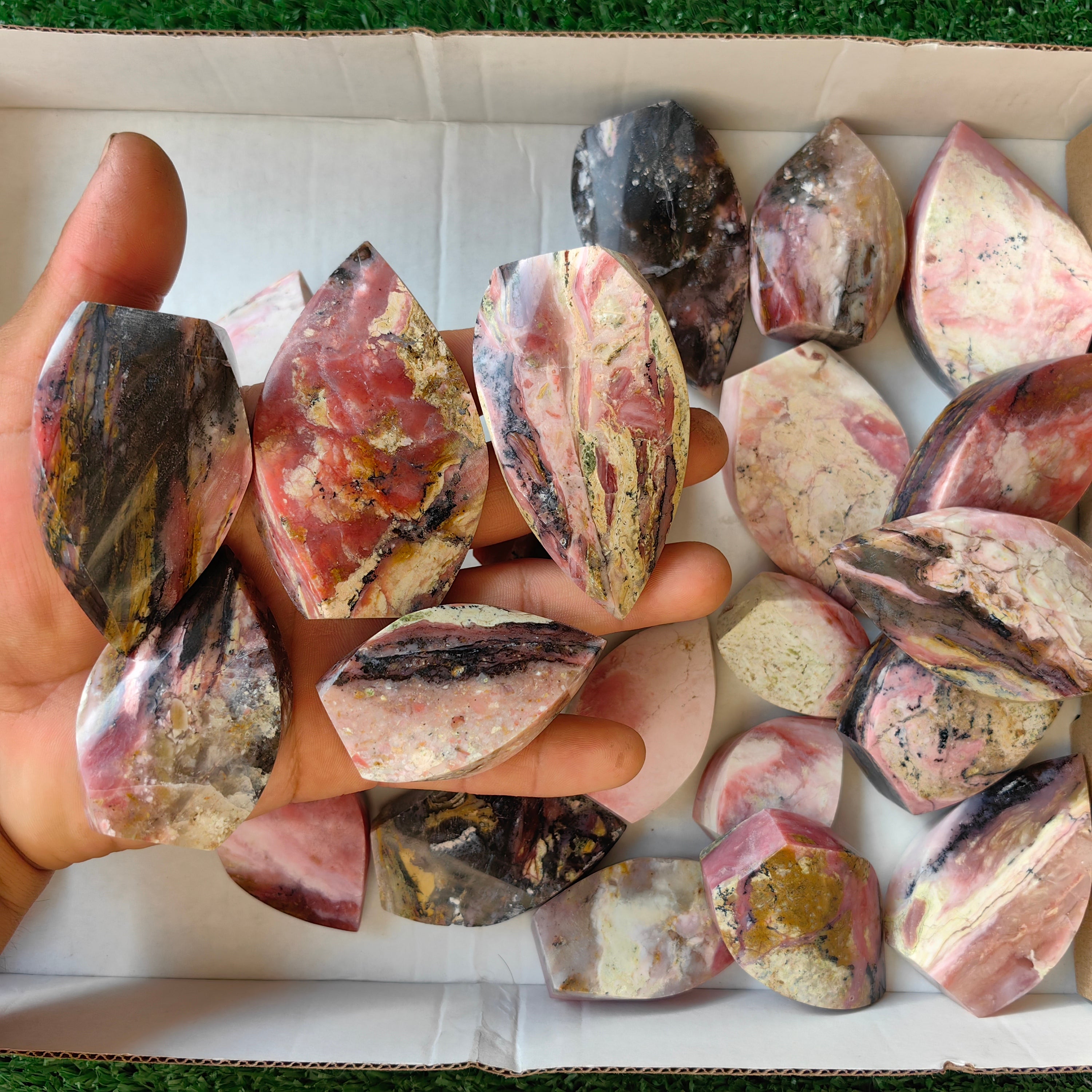 25 pc strawberry pink opal flames