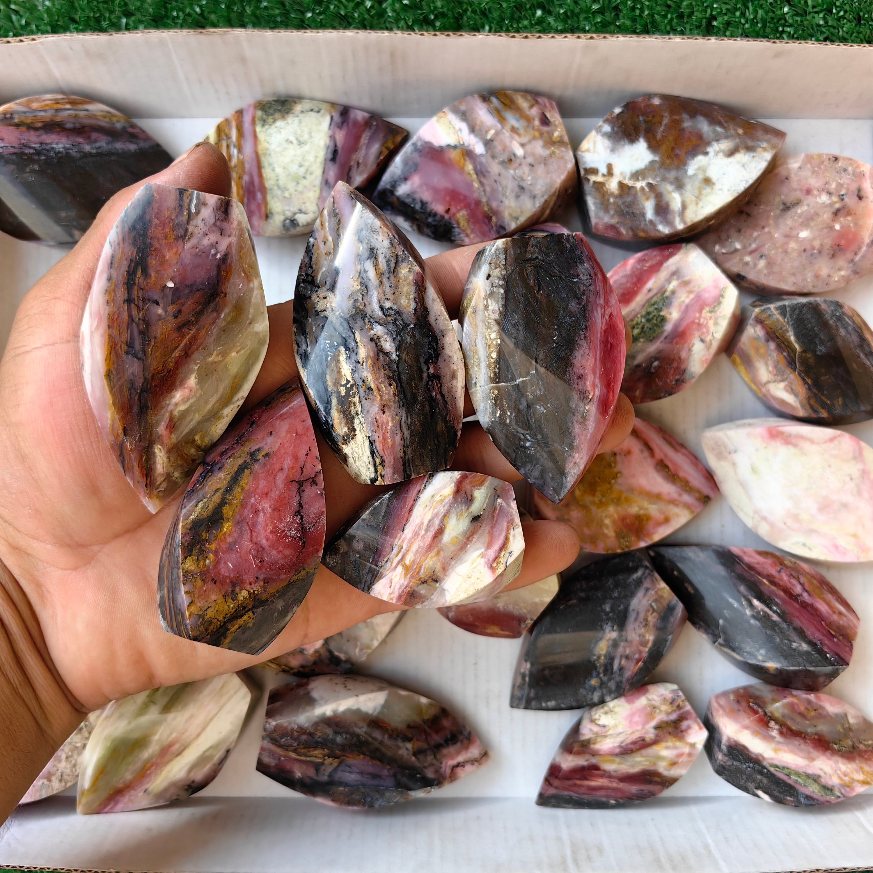 26 pc strawberry pink opal flames