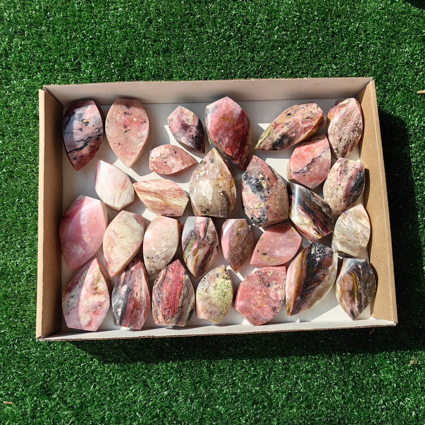 28 pc strawberry pink opal flames
