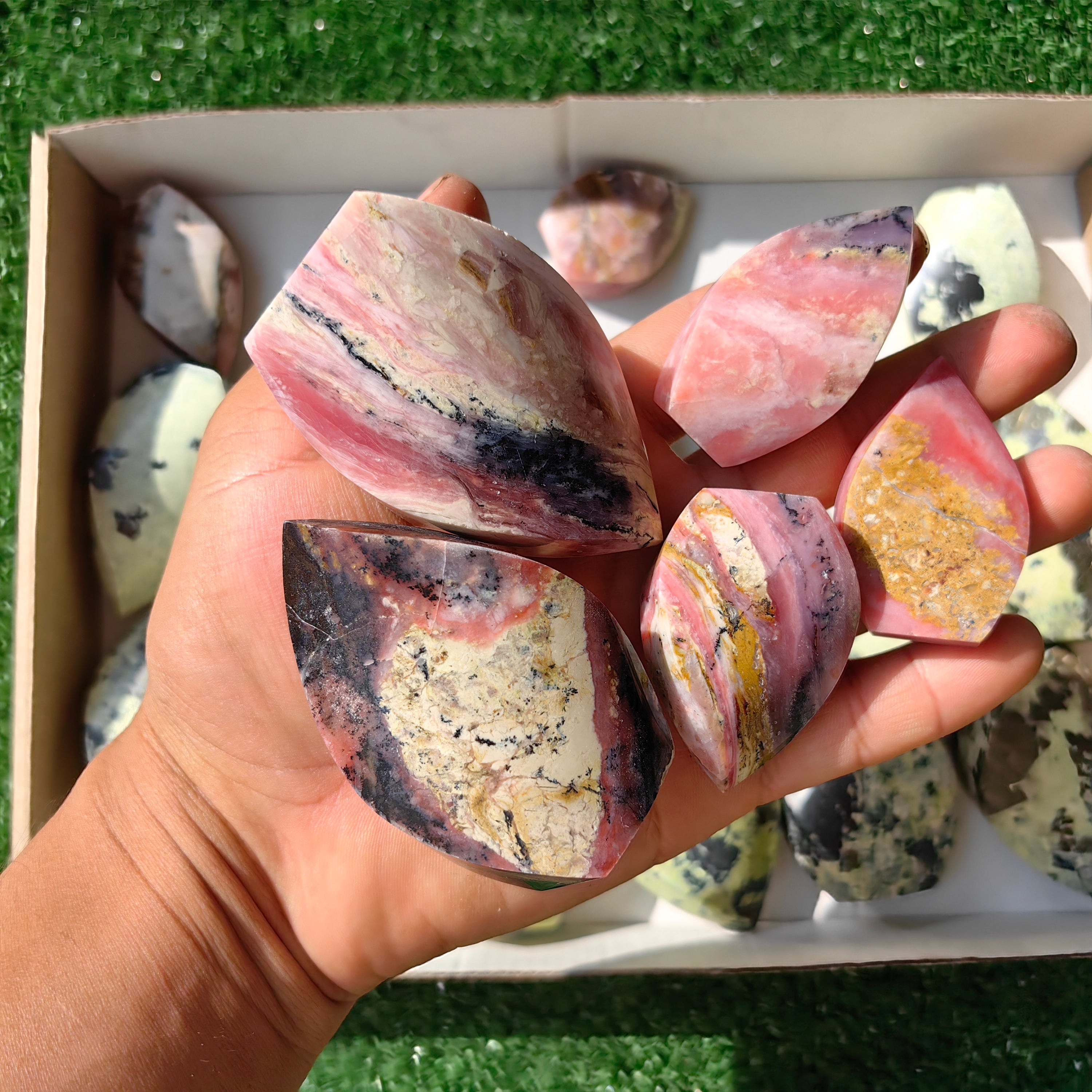 22 pc strawberry pink opal & serpentine flames