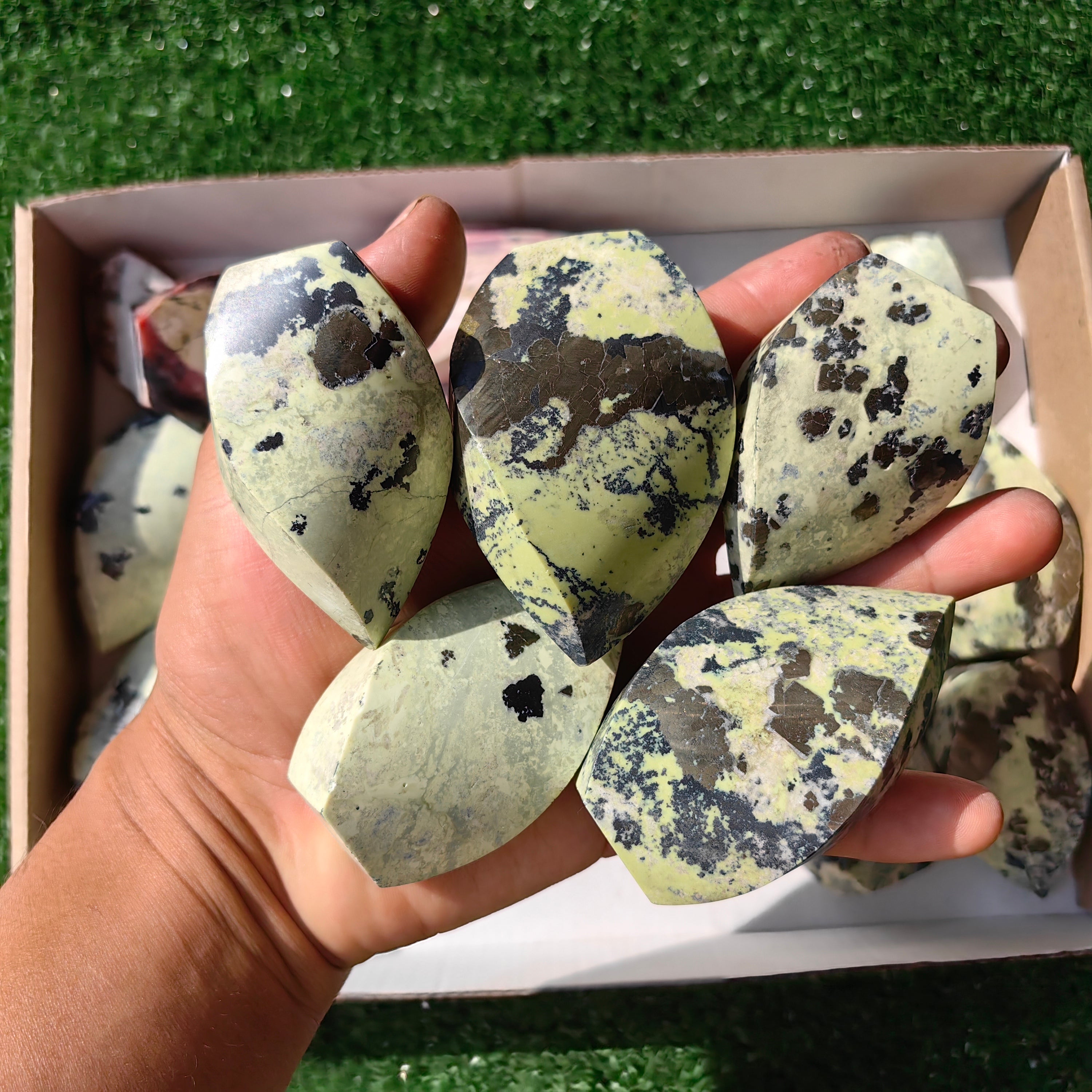 22 pc strawberry pink opal & serpentine flames