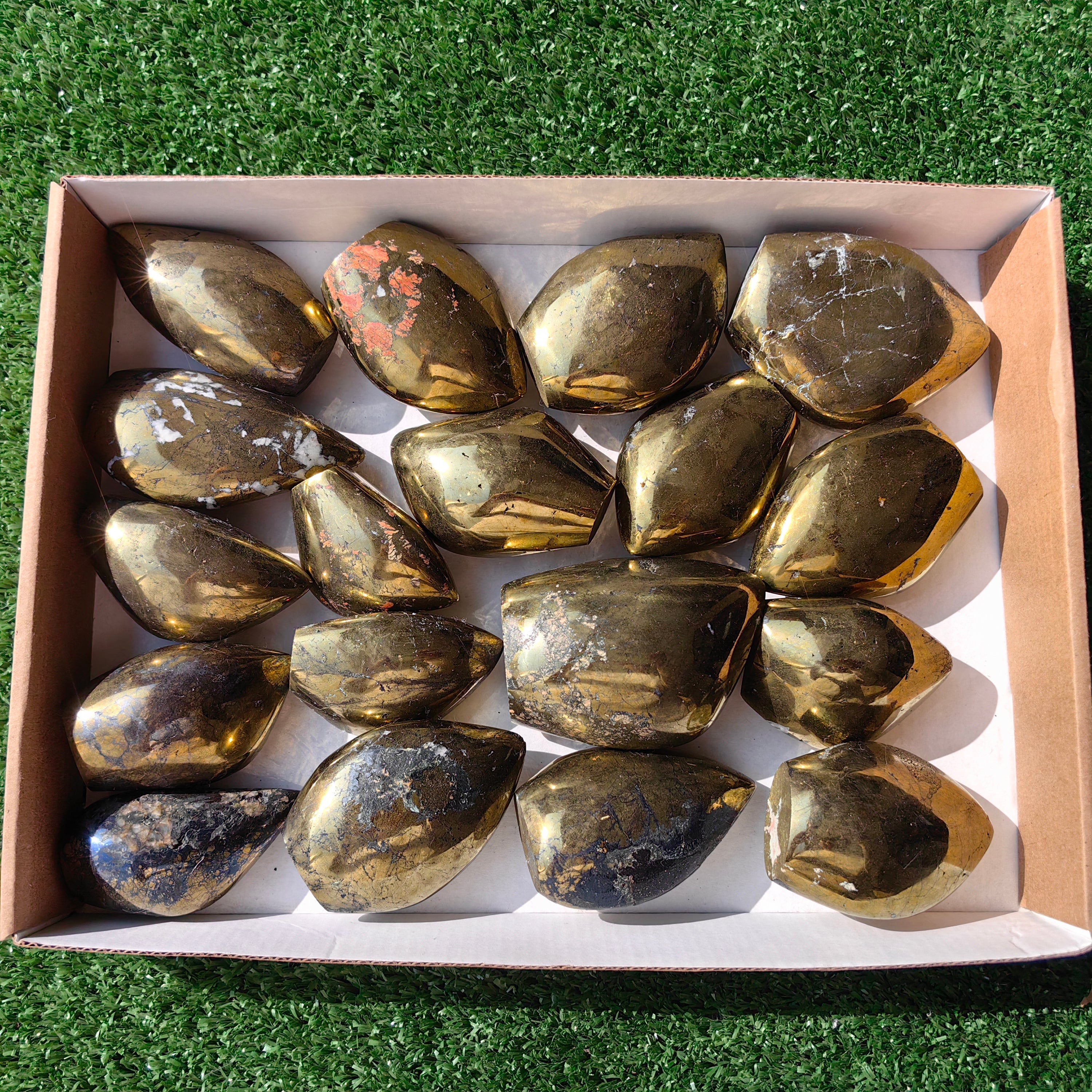 18 pc chalcopyrite free forms