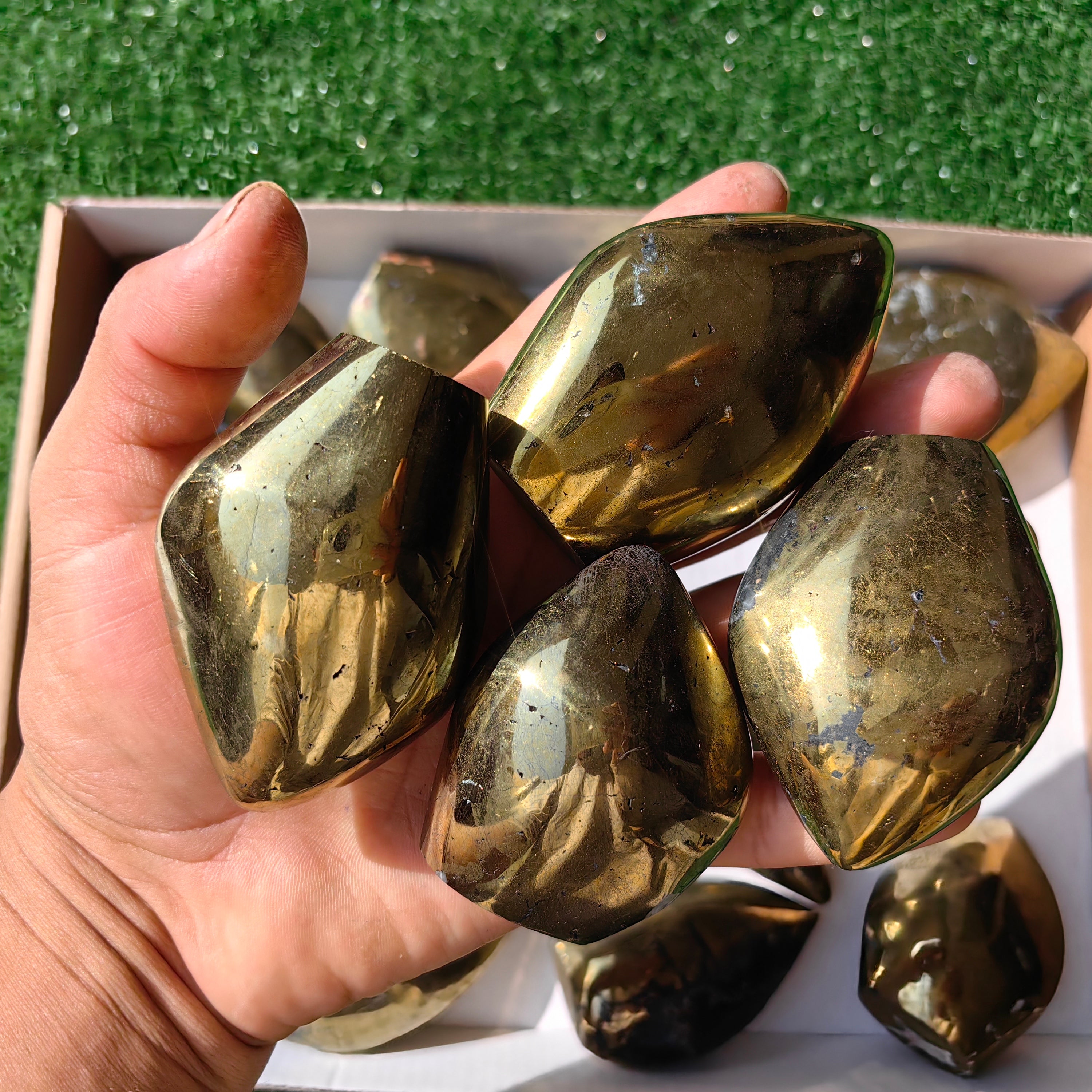 18 pc chalcopyrite free forms