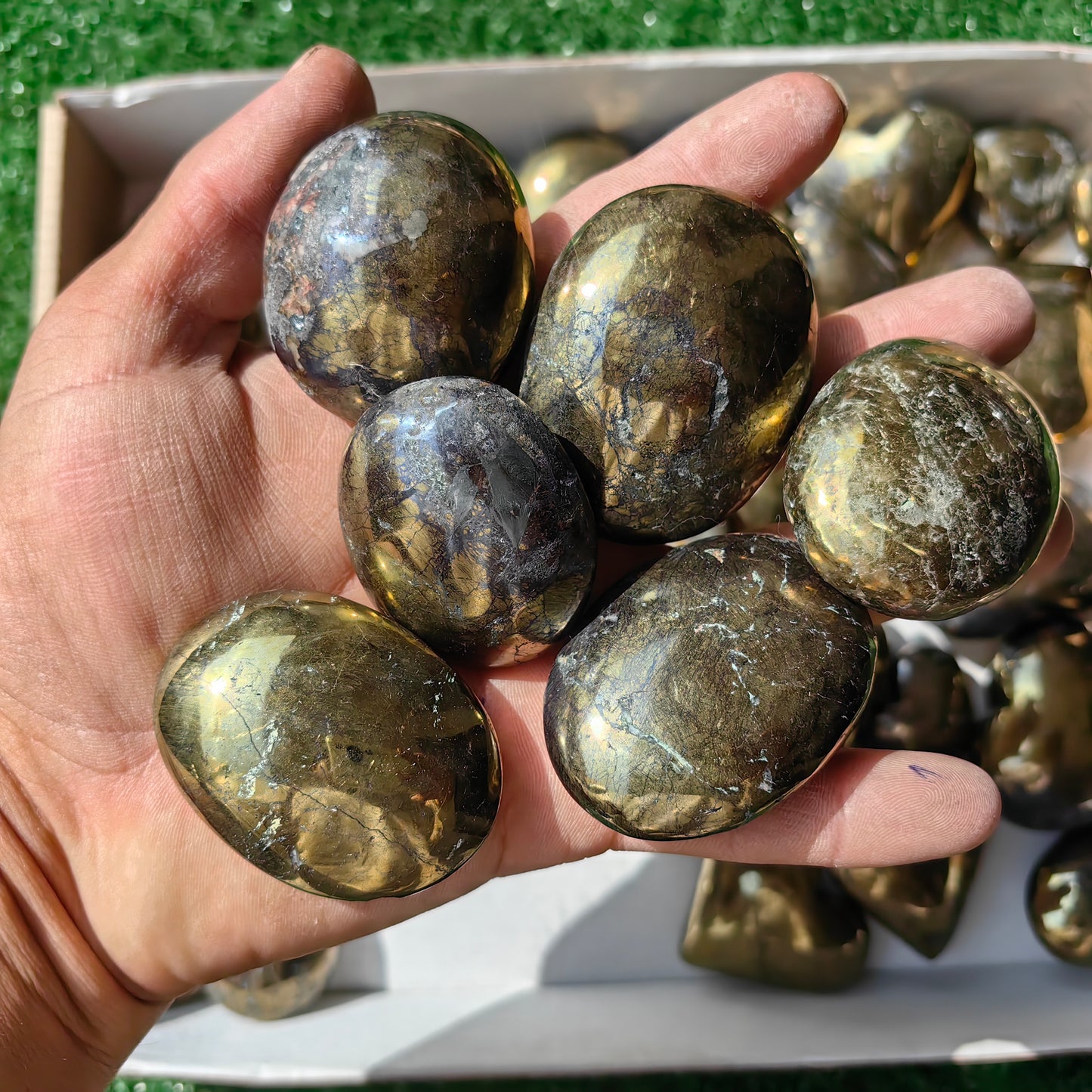 34 pc chalcopyrite with covellite palms & hearts