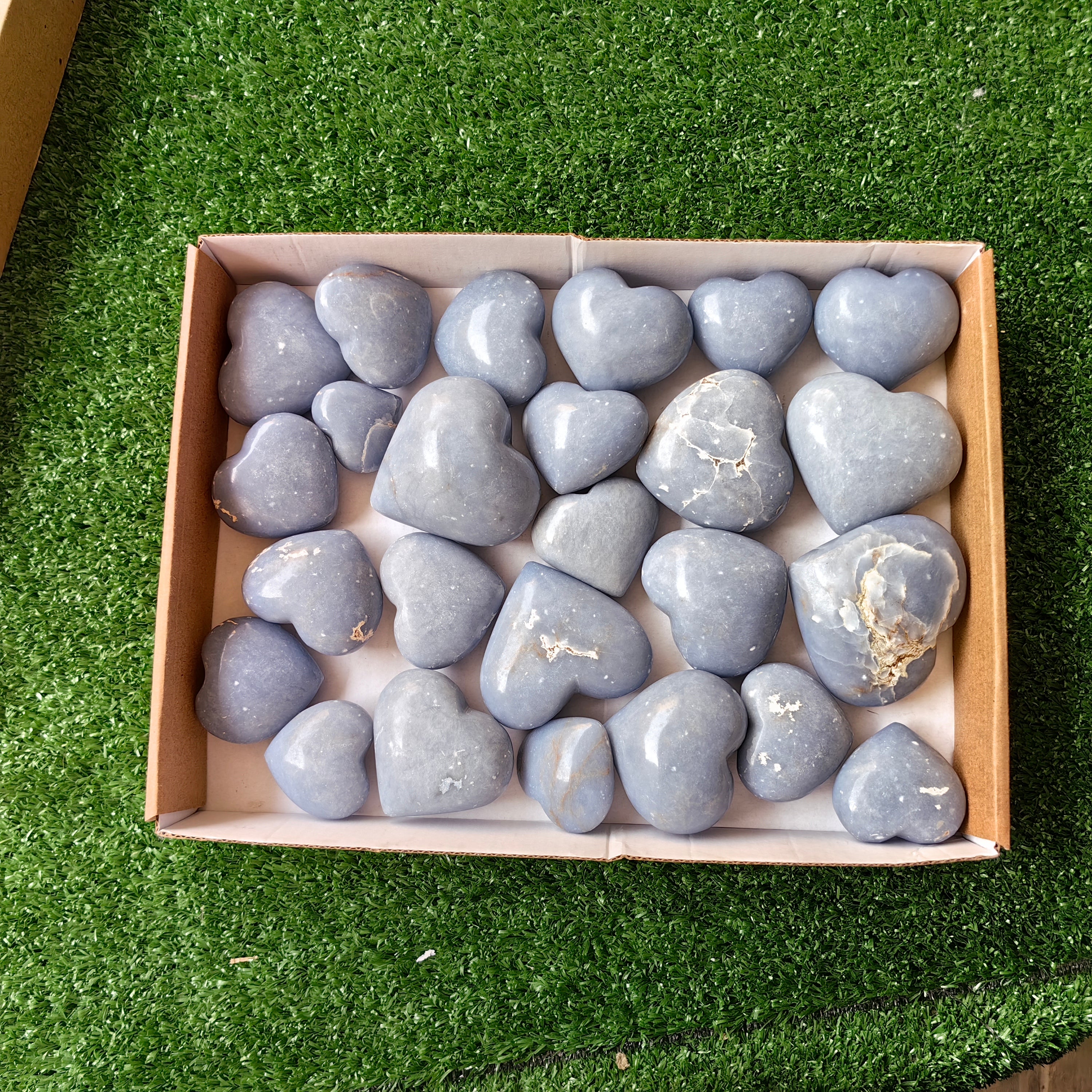 25 pc angelite hearts