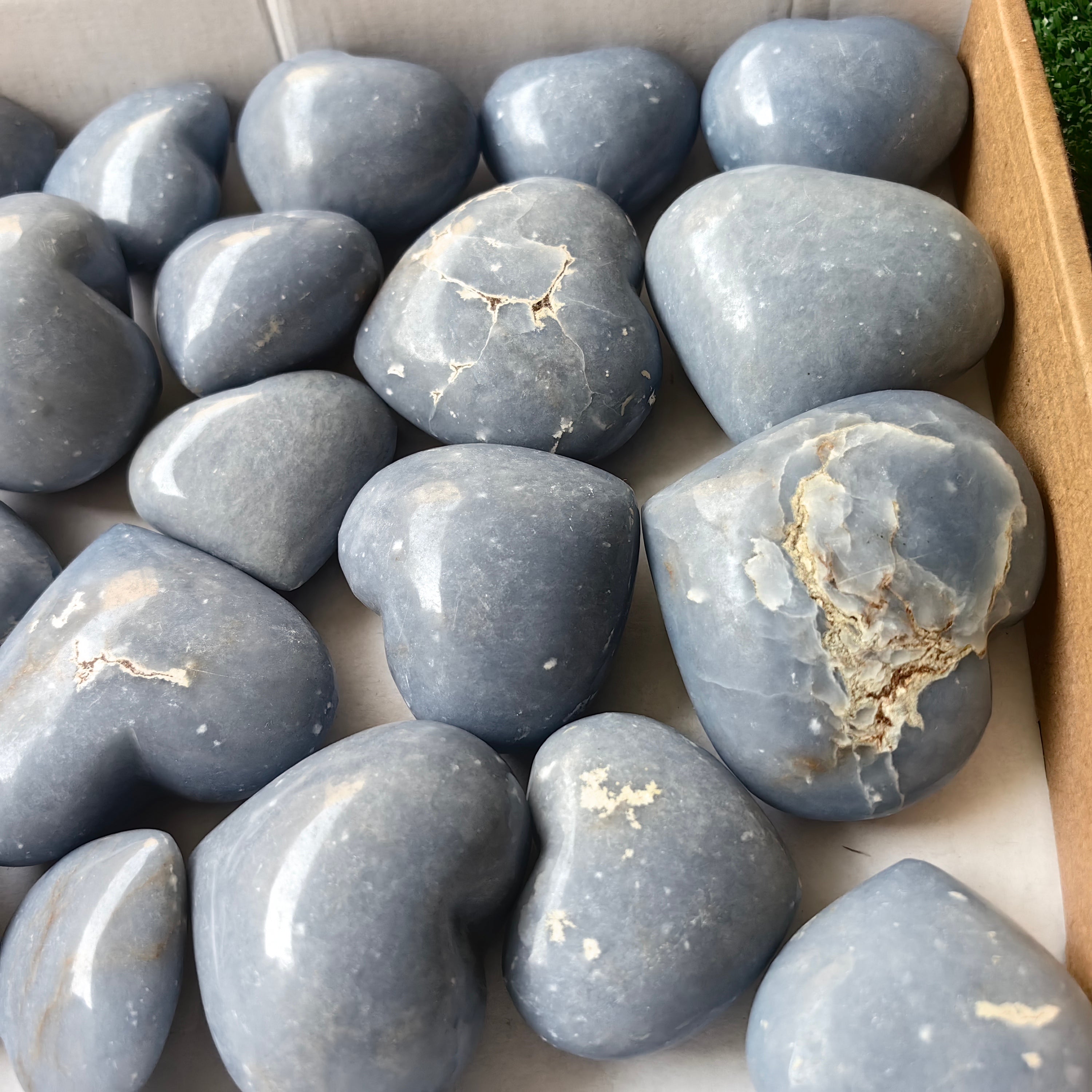 25 pc angelite hearts