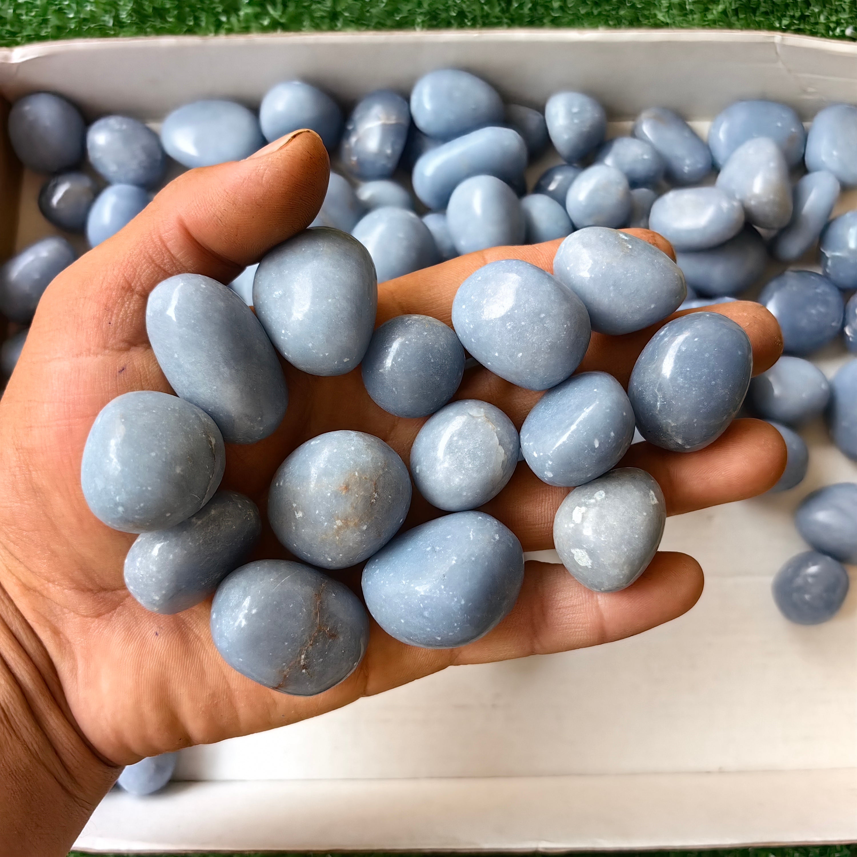 2 kg tumbled angelite