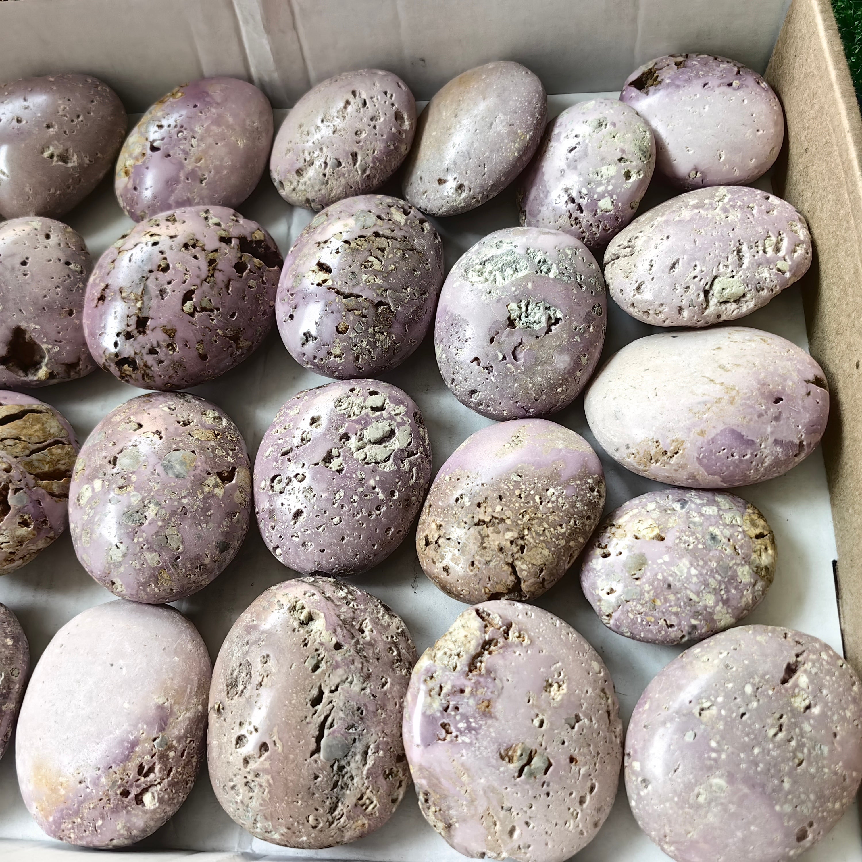 26 pc phosphosiderite drusy palms & hearts