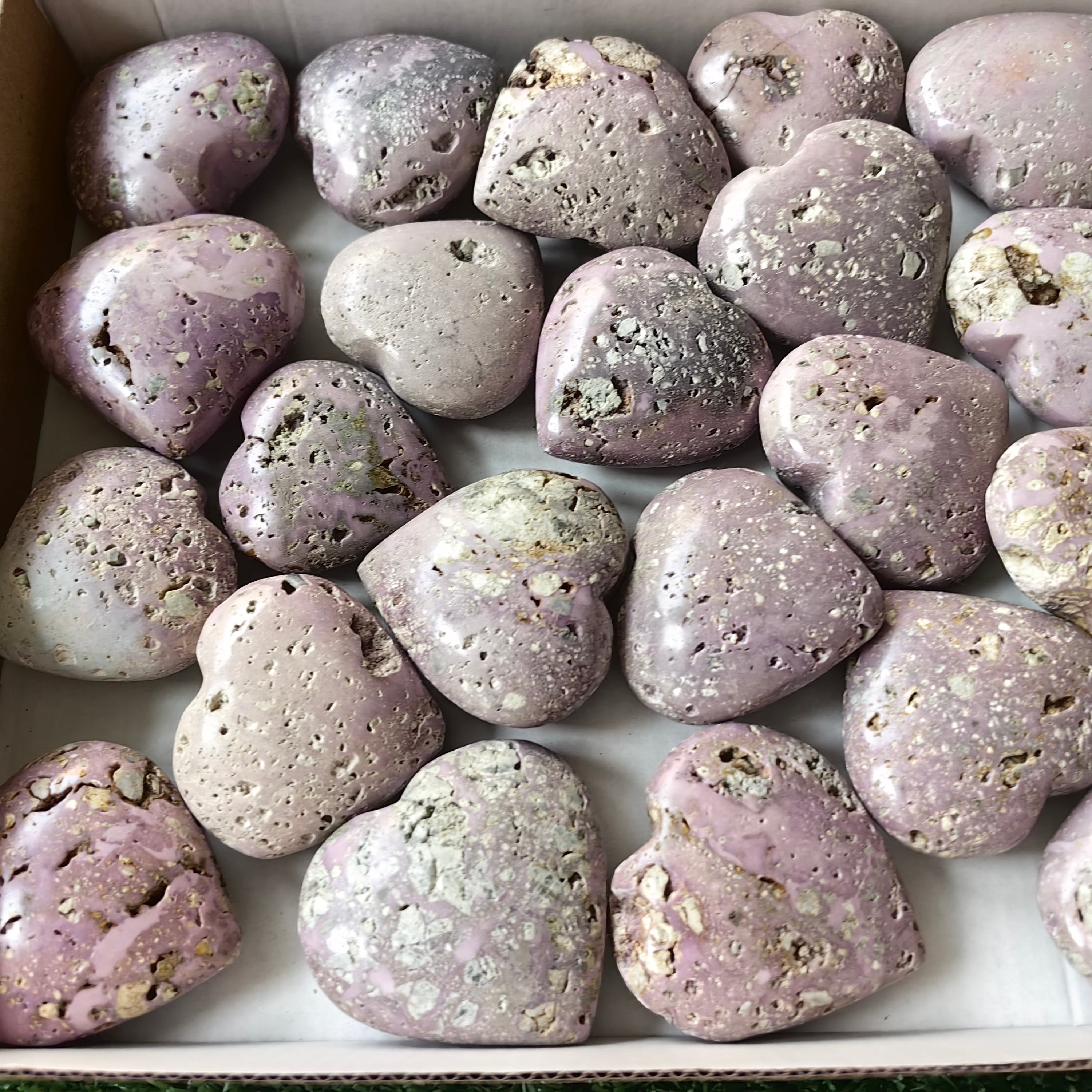 26 pc phosphosiderite drusy hearts