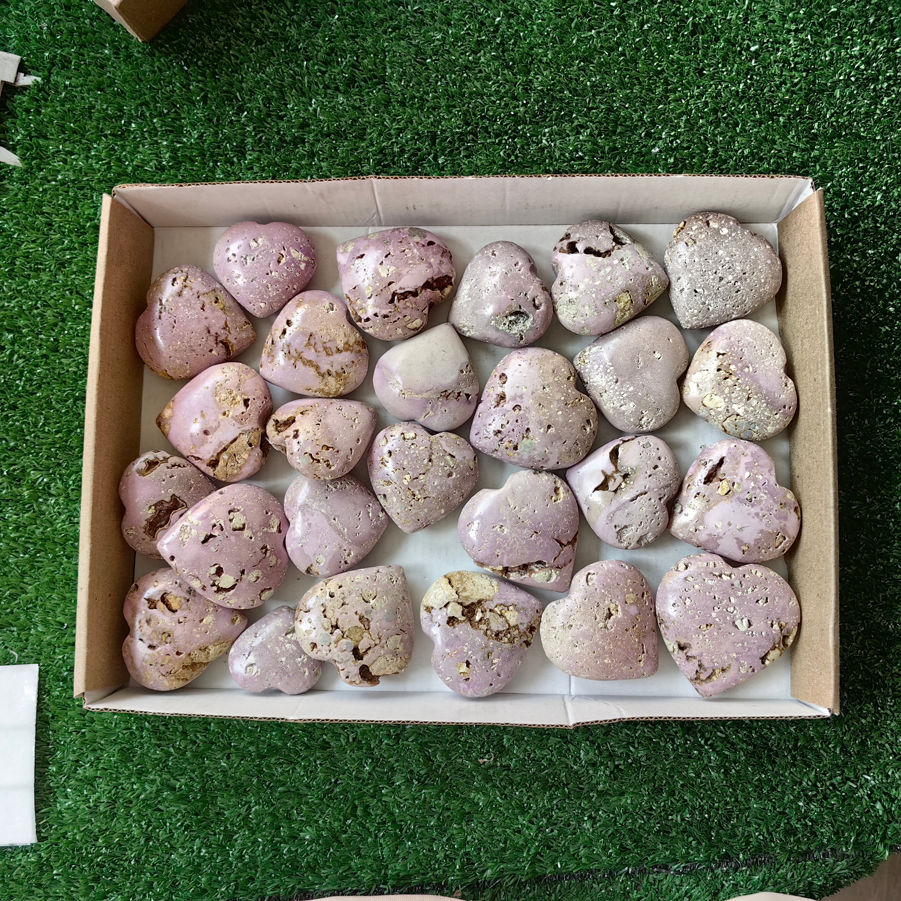 26 pc phosphosiderite drusy hearts