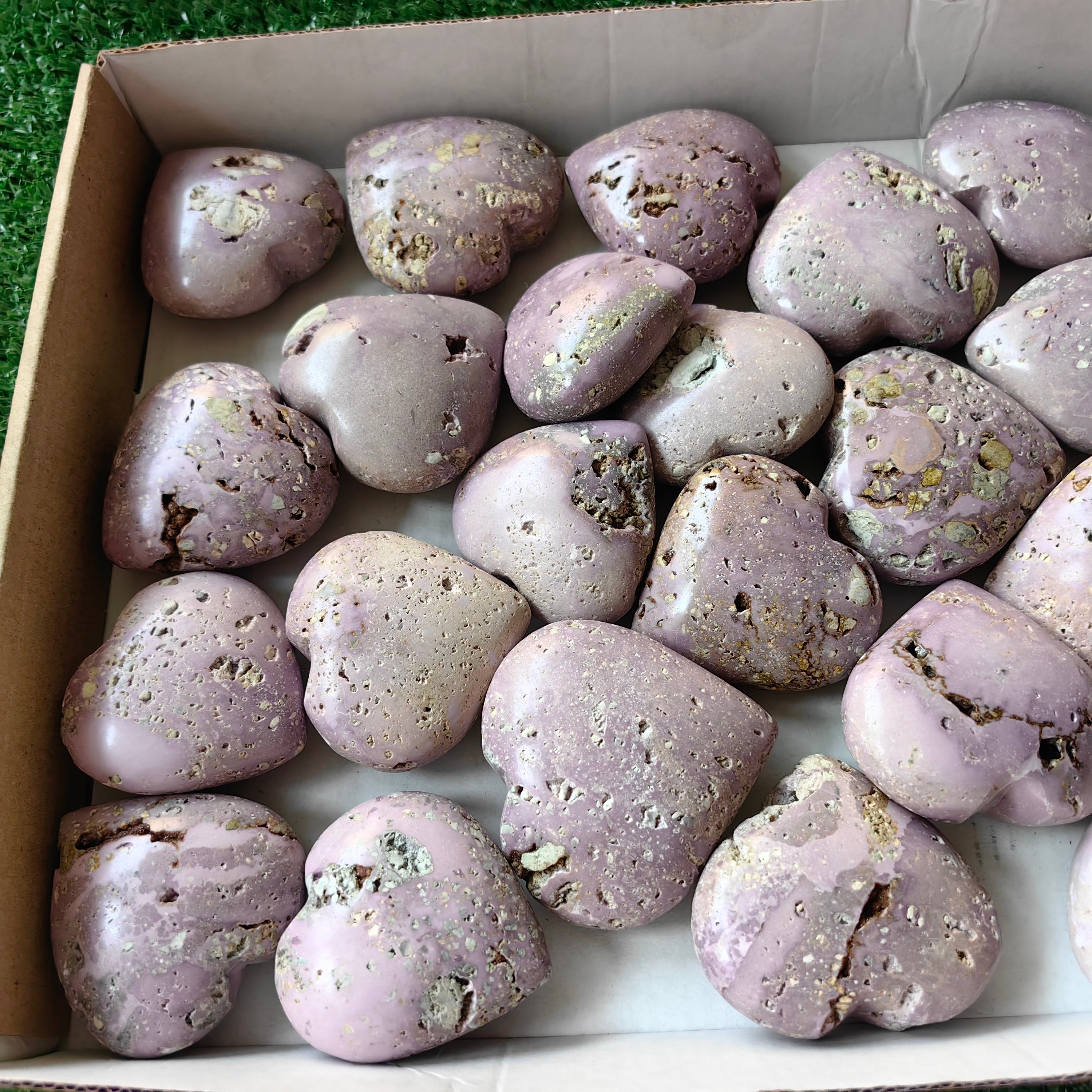 26 pc phosphosiderite drusy hearts