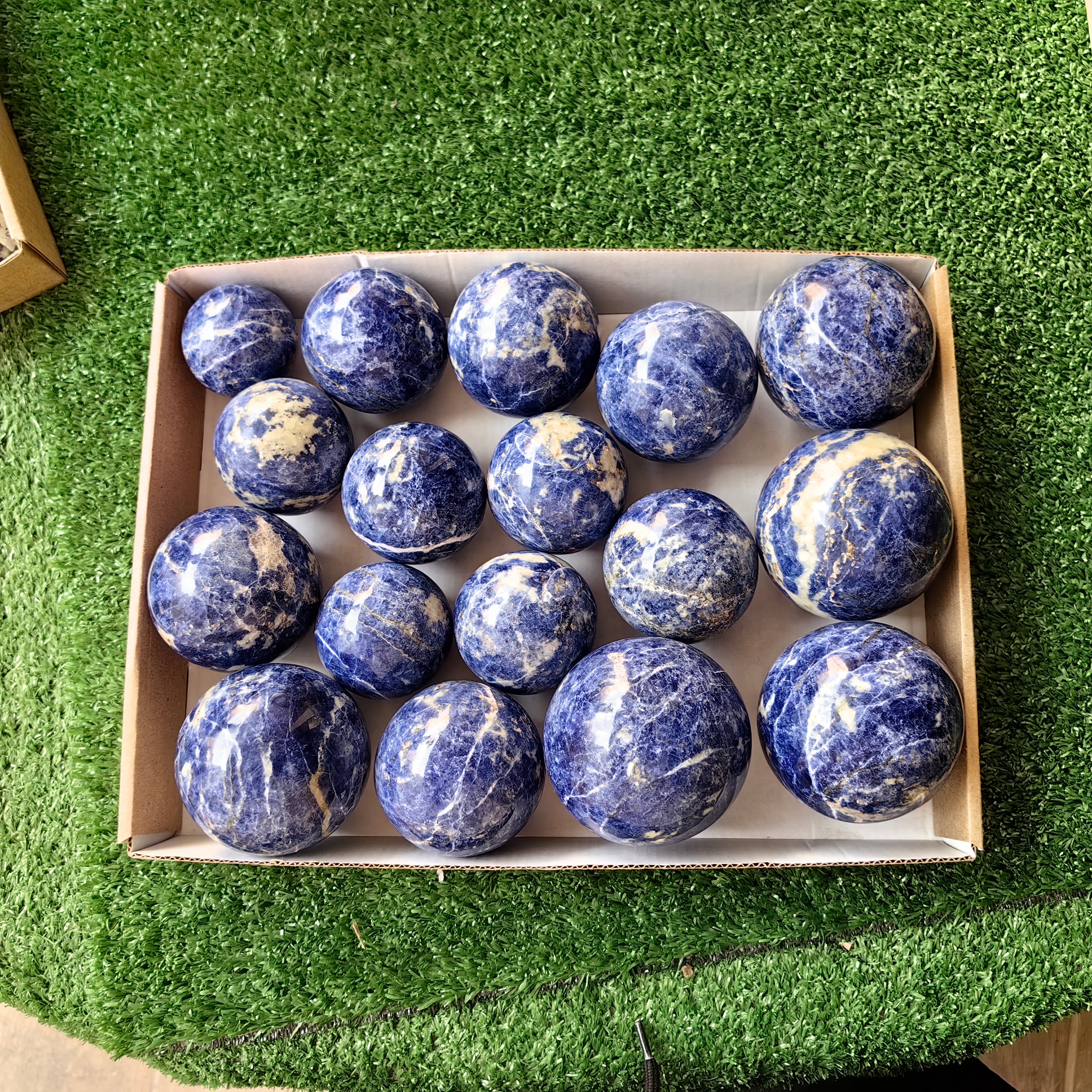 17 pc blue sodalite spheres
