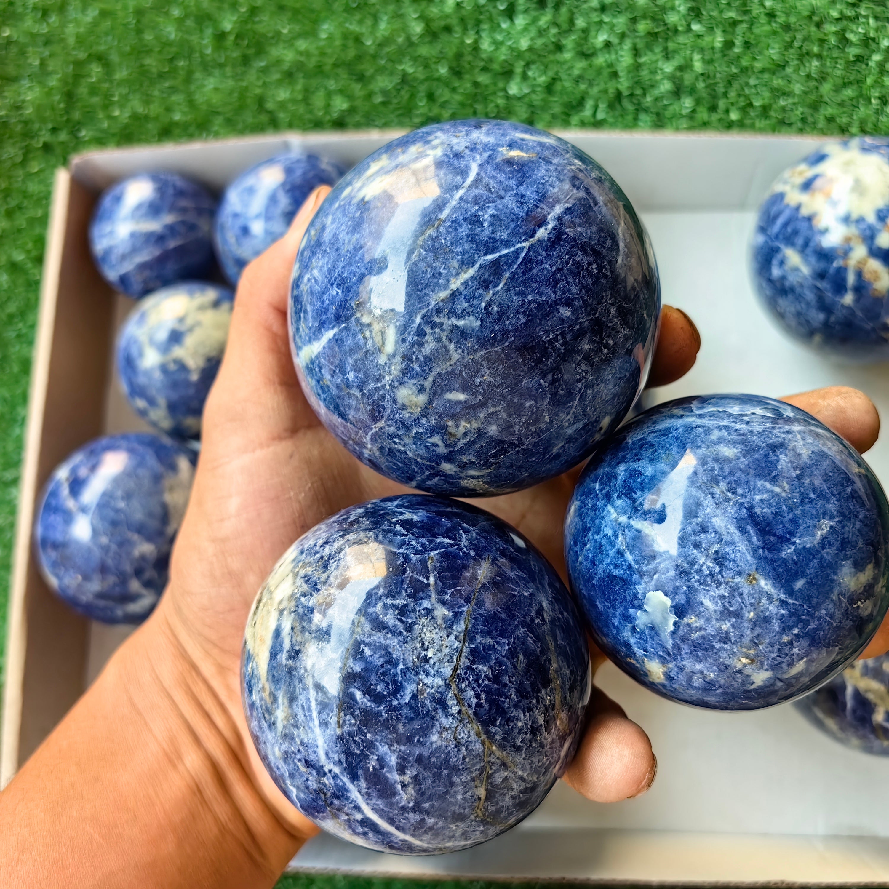 17 pc blue sodalite spheres