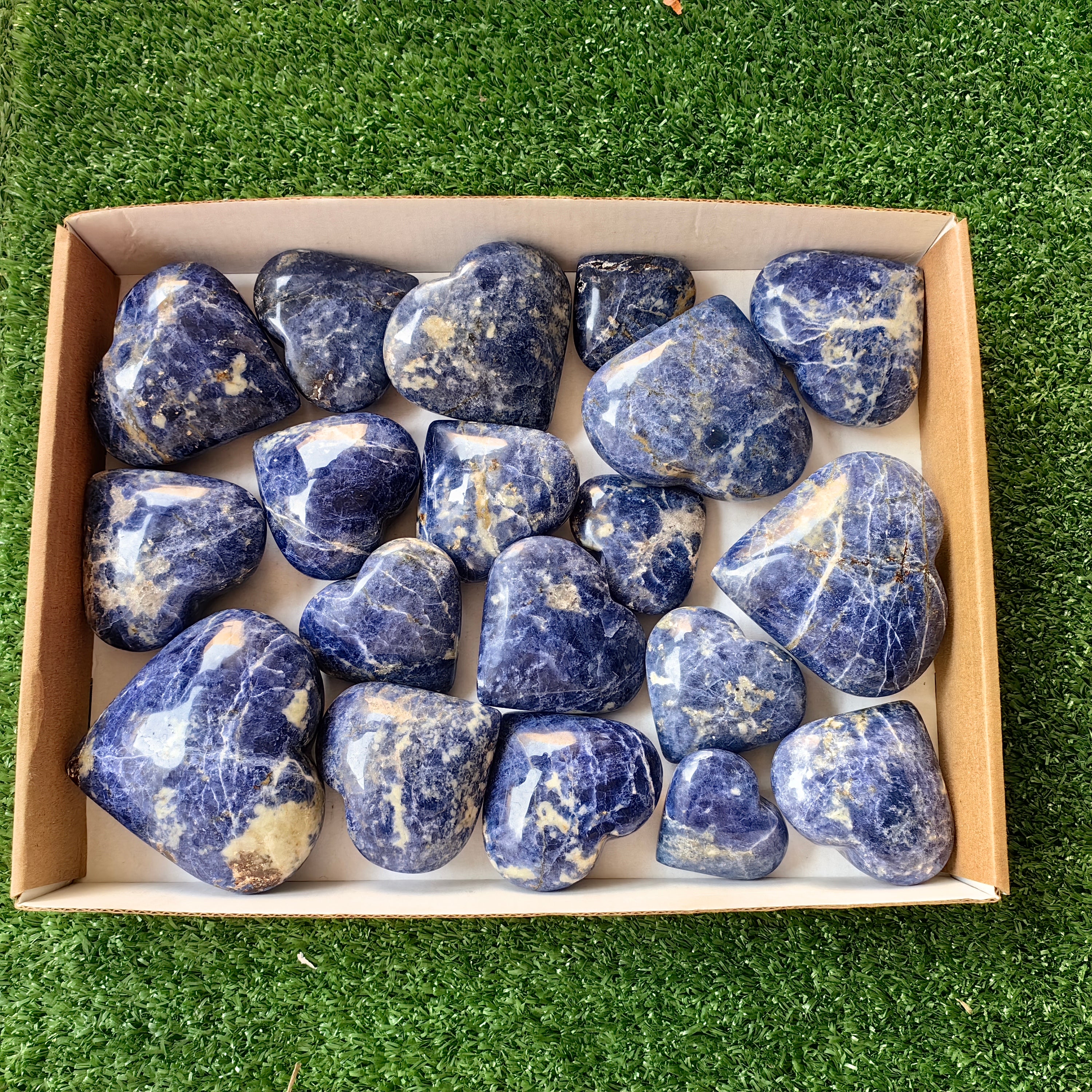 19 pc blue sodalite hearts