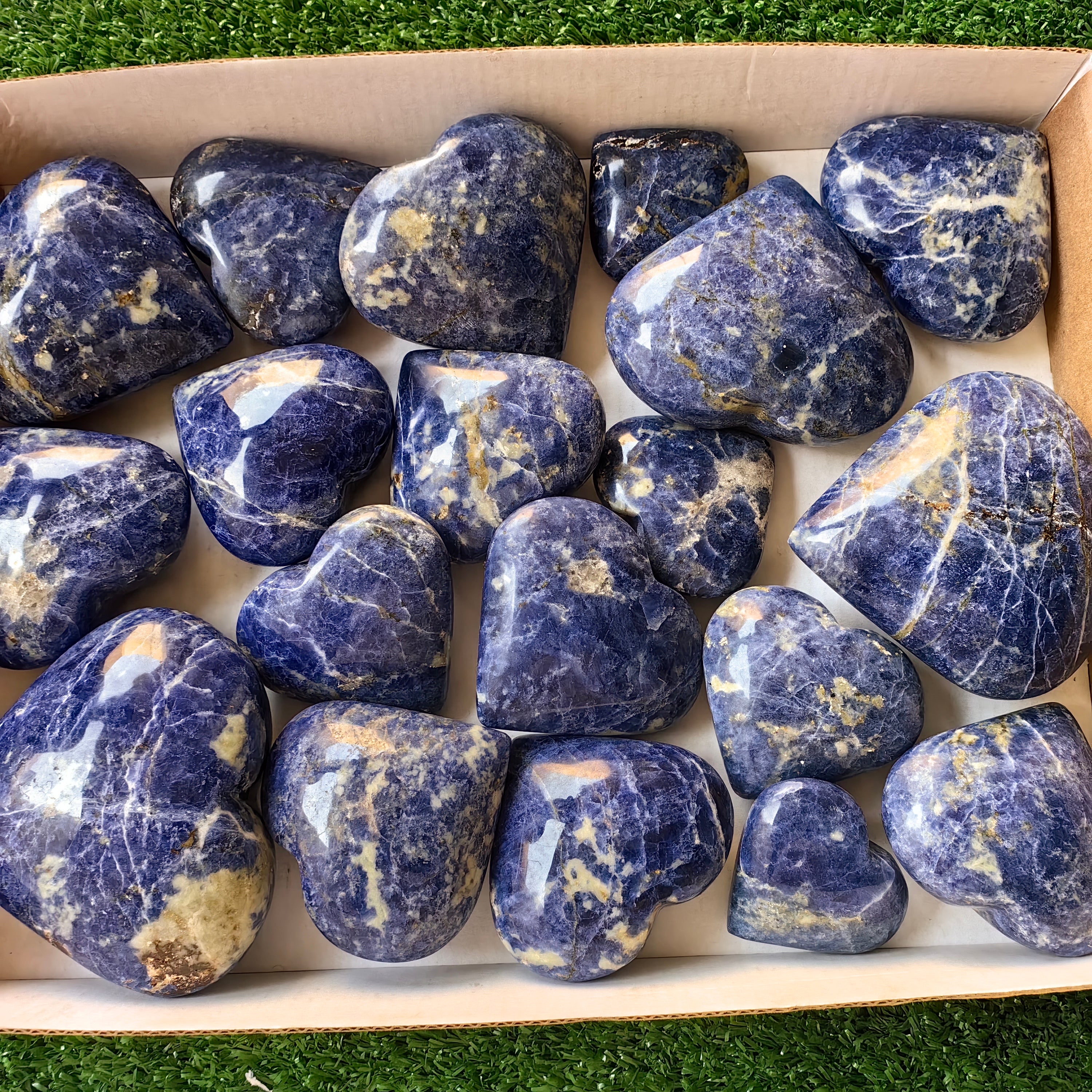 19 pc blue sodalite hearts