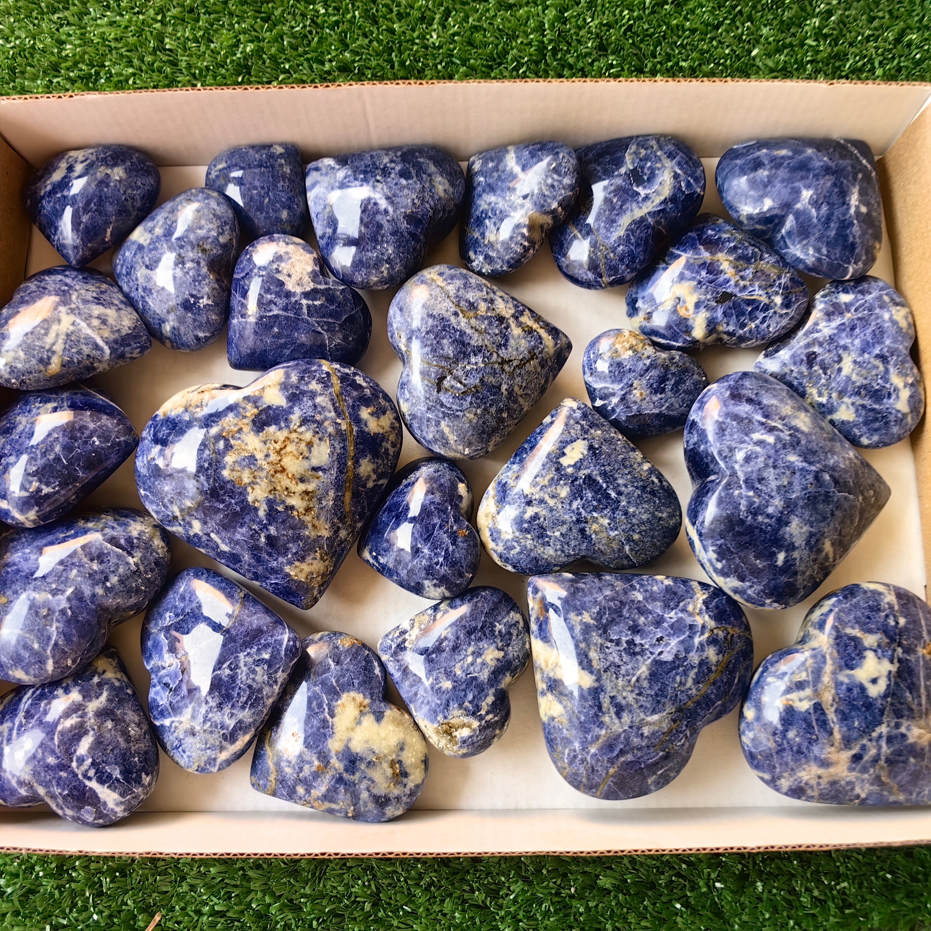 25 pc blue sodalite hearts